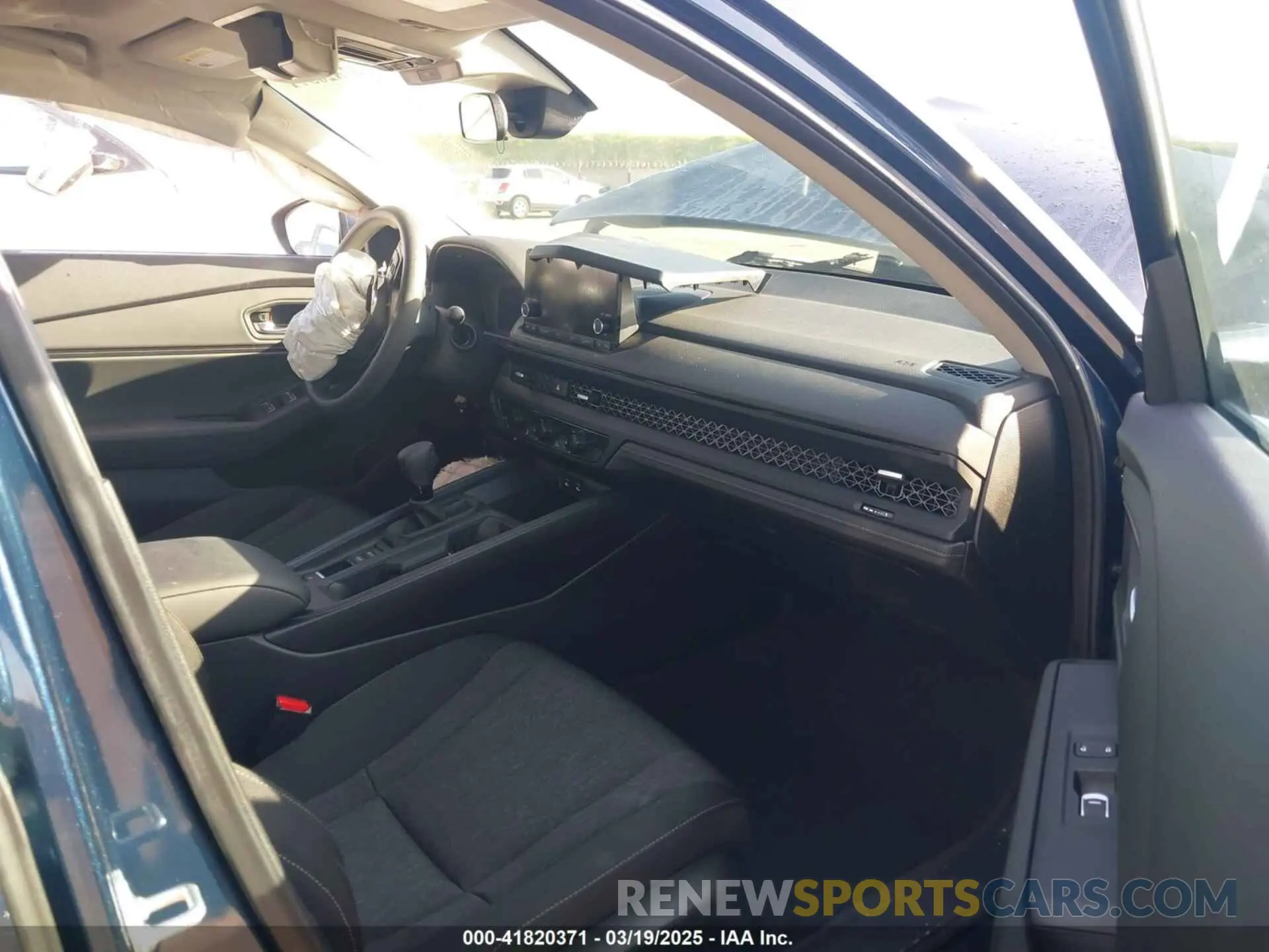5 fotografías del automóvil dañado 1HGCY1F35RA024316 HONDA ACCORD 2024