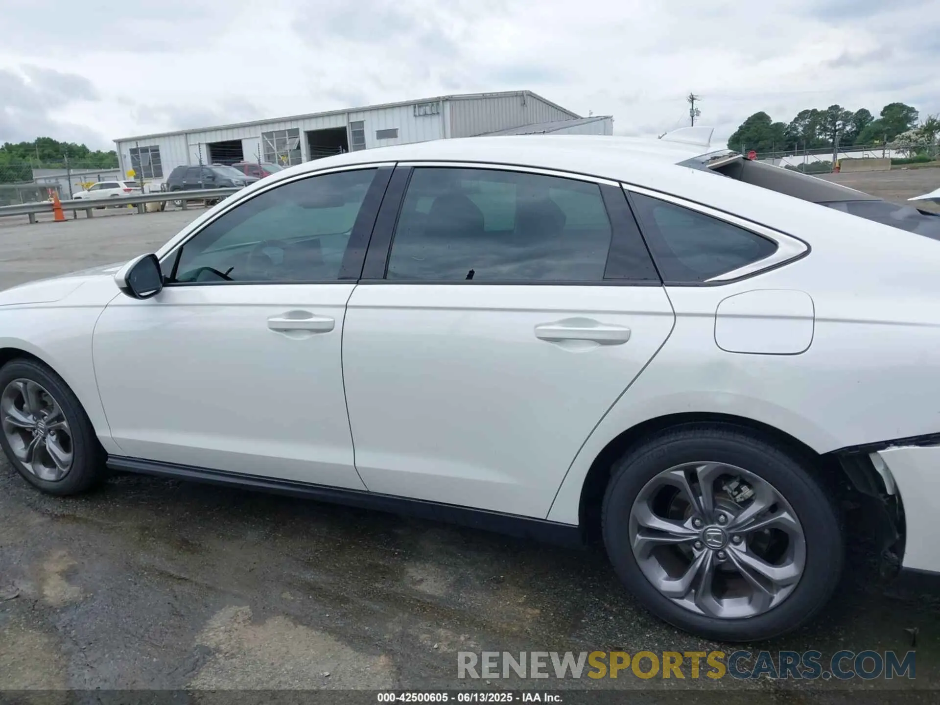 14 fotografías del automóvil dañado 1HGCY1F35RA026499 HONDA ACCORD 2024