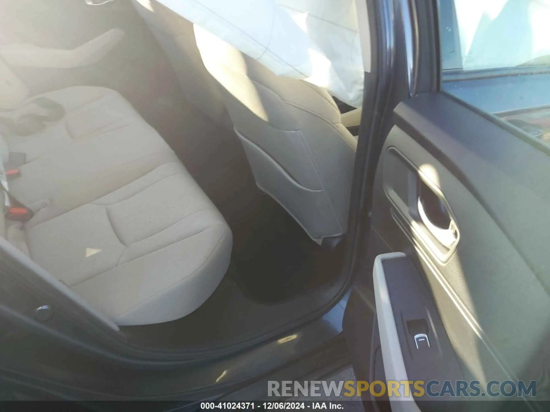 8 fotografías del automóvil dañado 1HGCY1F35RA061561 HONDA ACCORD 2024