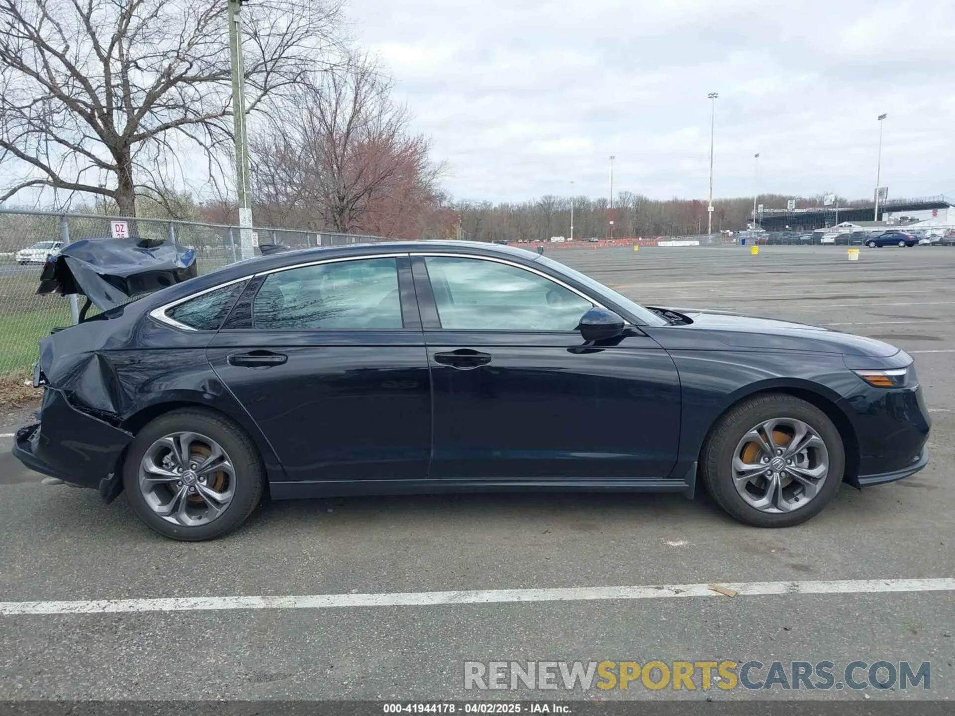 13 fotografías del automóvil dañado 1HGCY1F35RA062810 HONDA ACCORD 2024