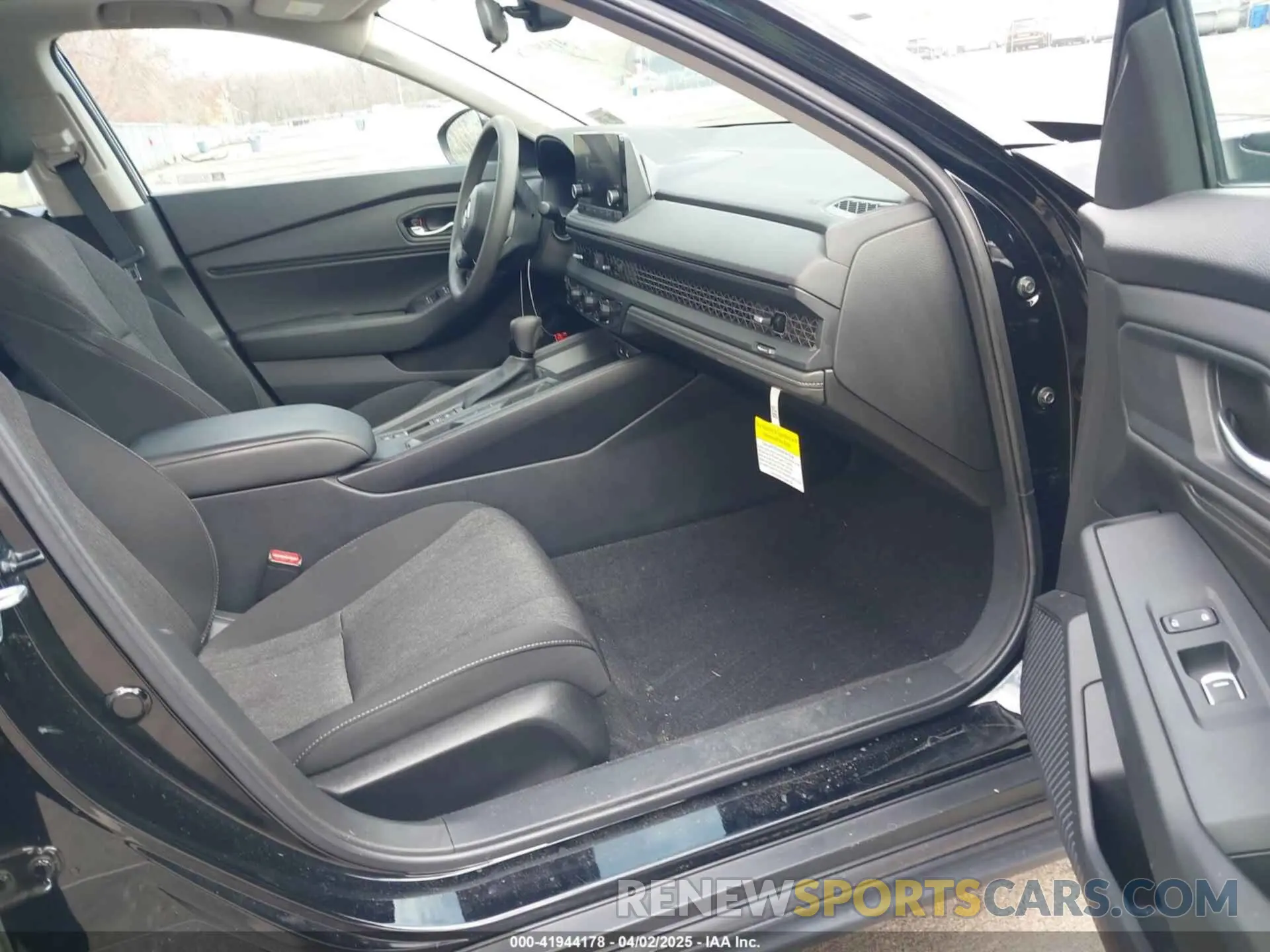 5 fotografías del automóvil dañado 1HGCY1F35RA062810 HONDA ACCORD 2024