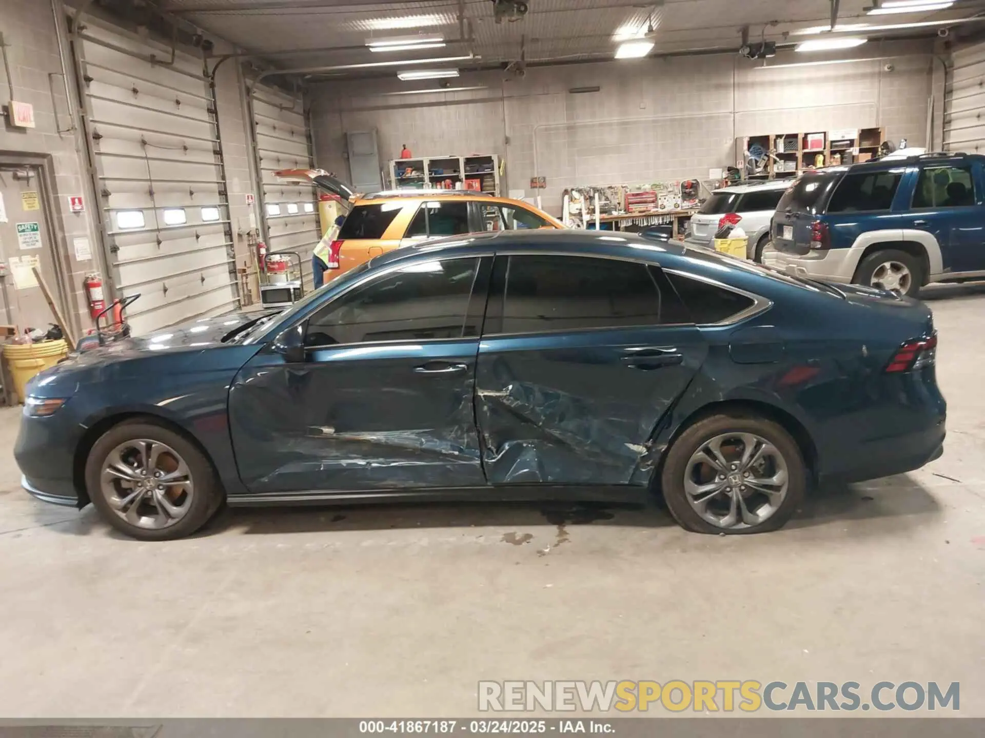 14 fotografías del automóvil dañado 1HGCY1F37RA028304 HONDA ACCORD 2024