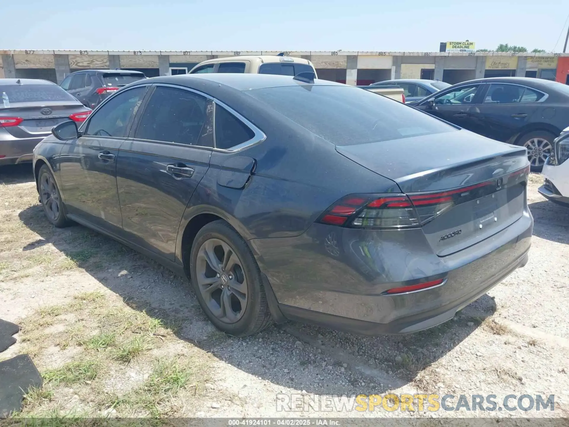 3 fotografías del automóvil dañado 1HGCY1F37RA034930 HONDA ACCORD 2024