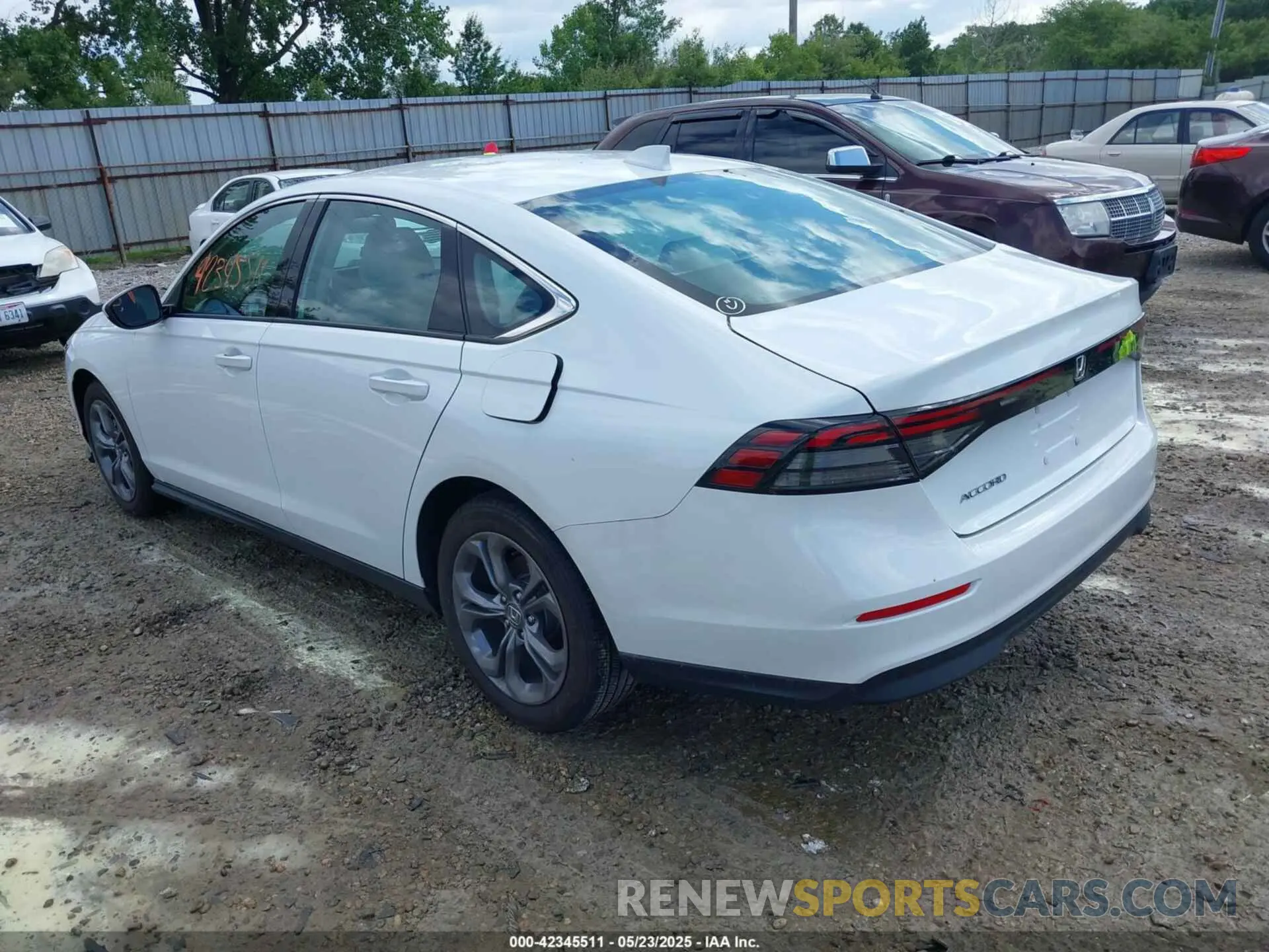 3 fotografías del automóvil dañado 1HGCY1F37RA039707 HONDA ACCORD 2024
