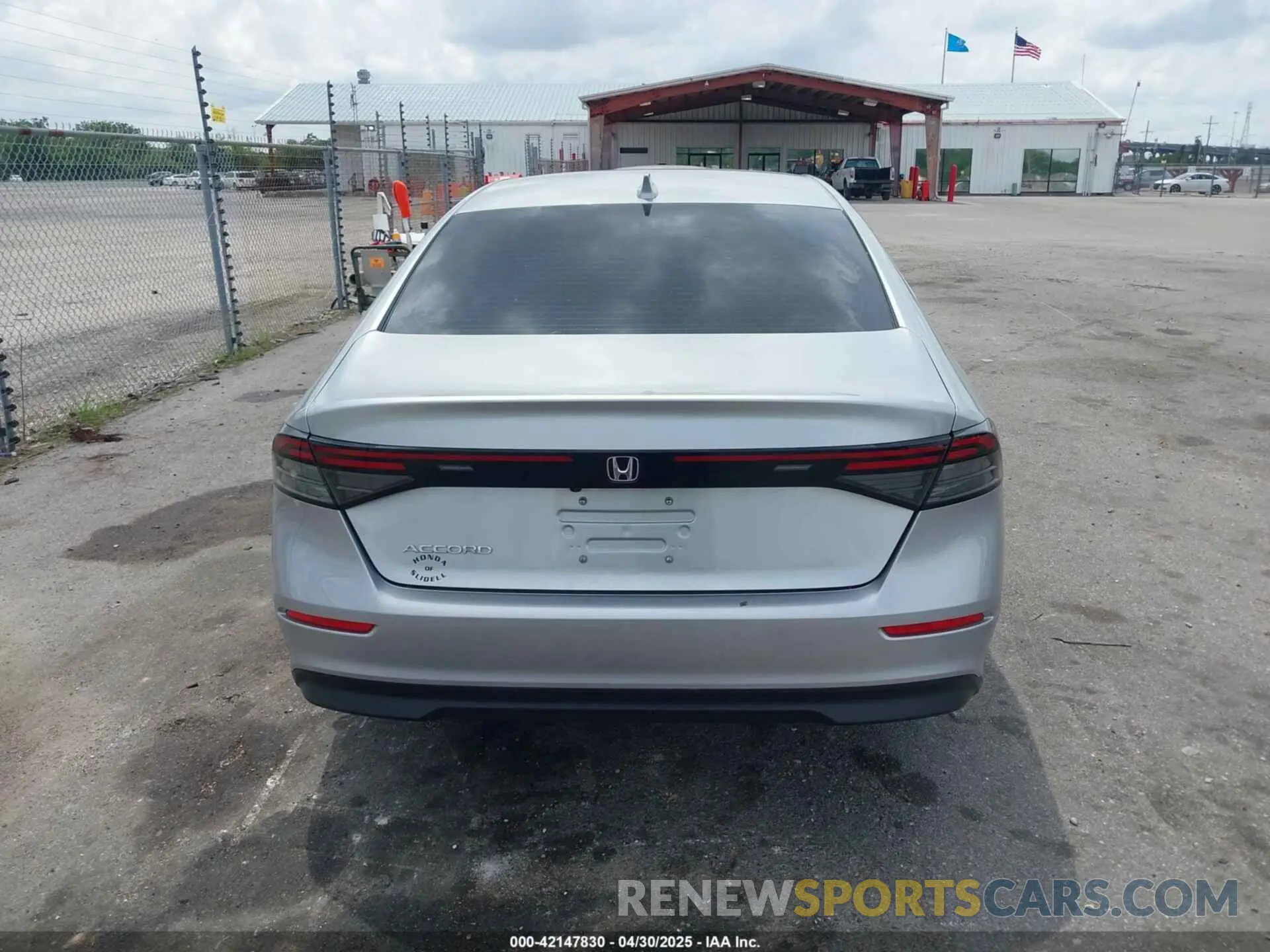 16 fotografías del automóvil dañado 1HGCY1F38RA007235 HONDA ACCORD 2024