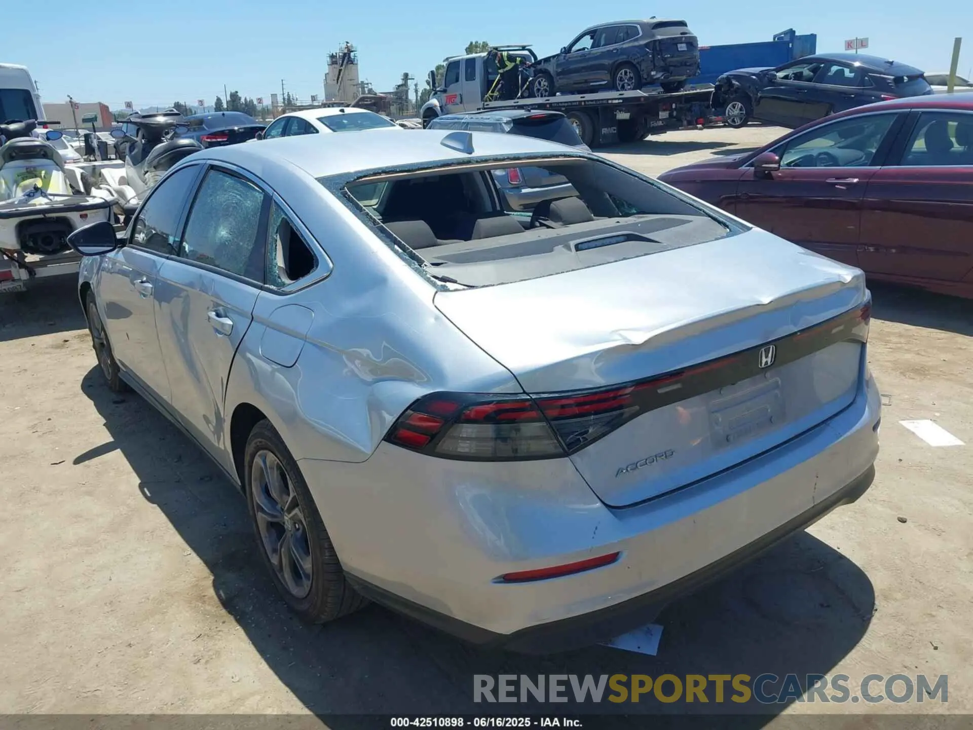 3 fotografías del automóvil dañado 1HGCY1F38RA055253 HONDA ACCORD 2024