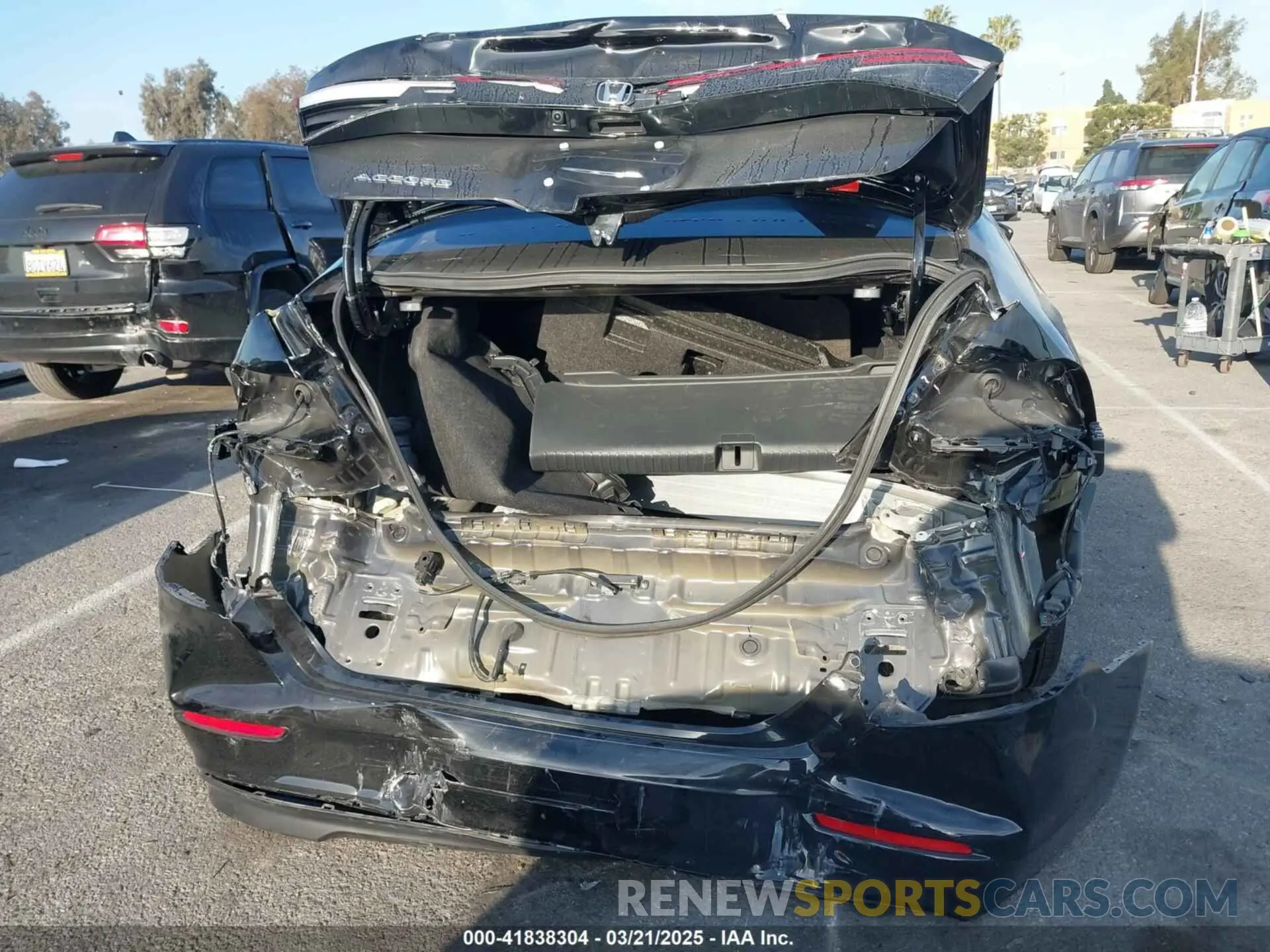 16 fotografías del automóvil dañado 1HGCY1F38RA062820 HONDA ACCORD 2024
