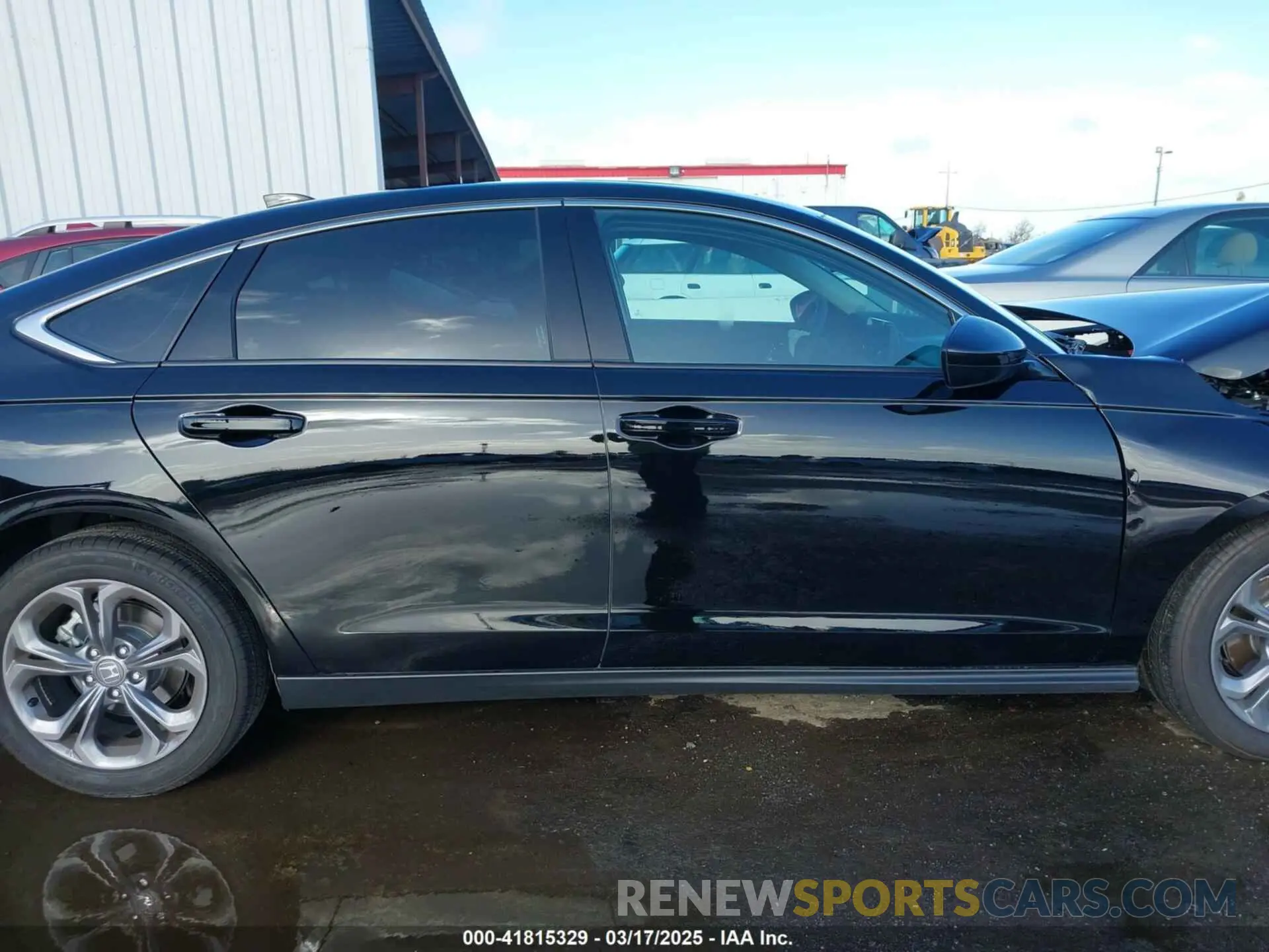 13 fotografías del automóvil dañado 1HGCY1F38RA082212 HONDA ACCORD 2024