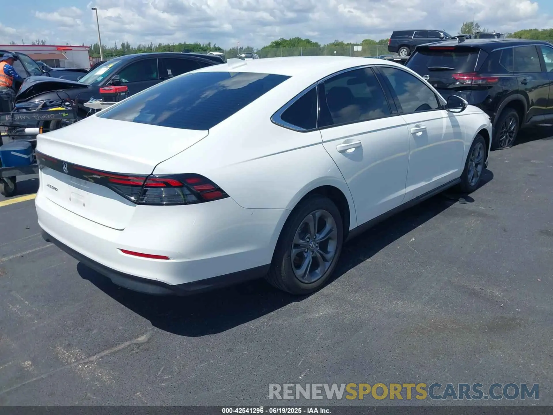 4 fotografías del automóvil dañado 1HGCY1F39RA047890 HONDA ACCORD 2024