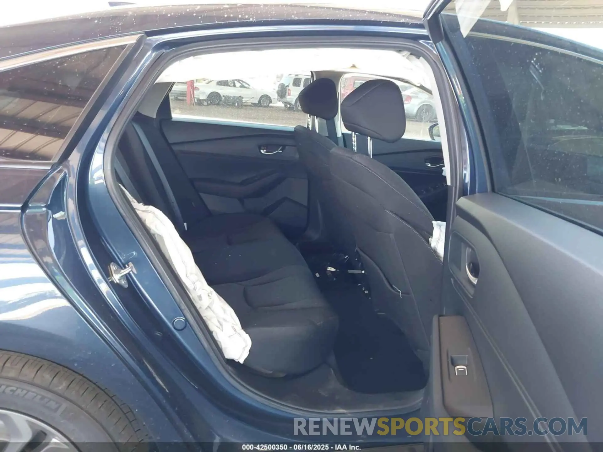 8 fotografías del automóvil dañado 1HGCY1F39RA050126 HONDA ACCORD 2024
