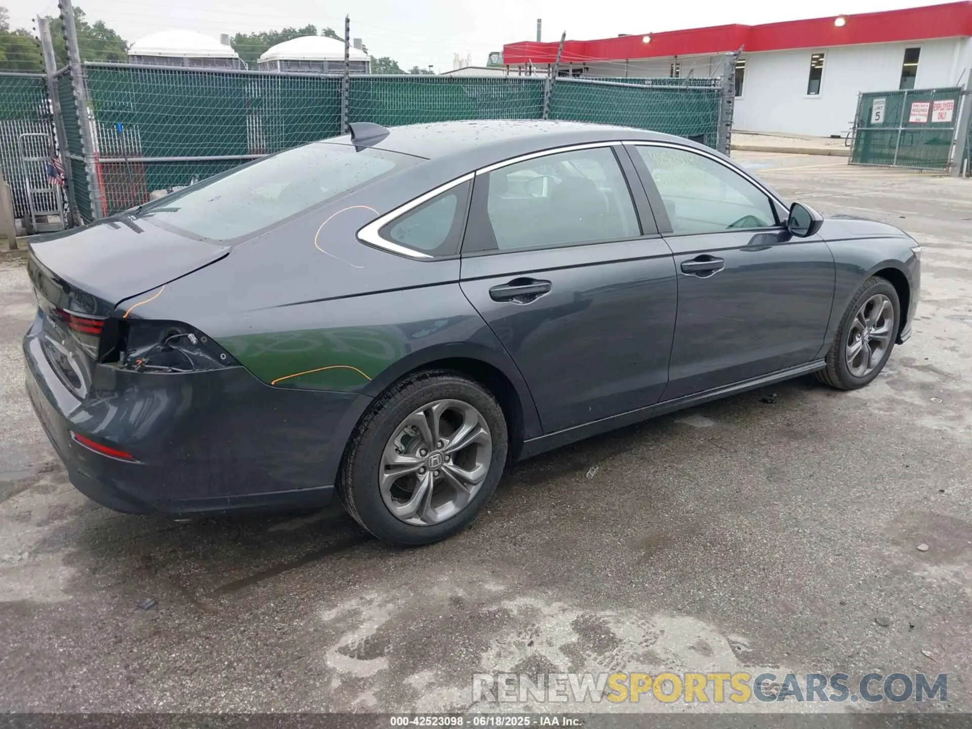 4 fotografías del automóvil dañado 1HGCY1F39RA076404 HONDA ACCORD 2024