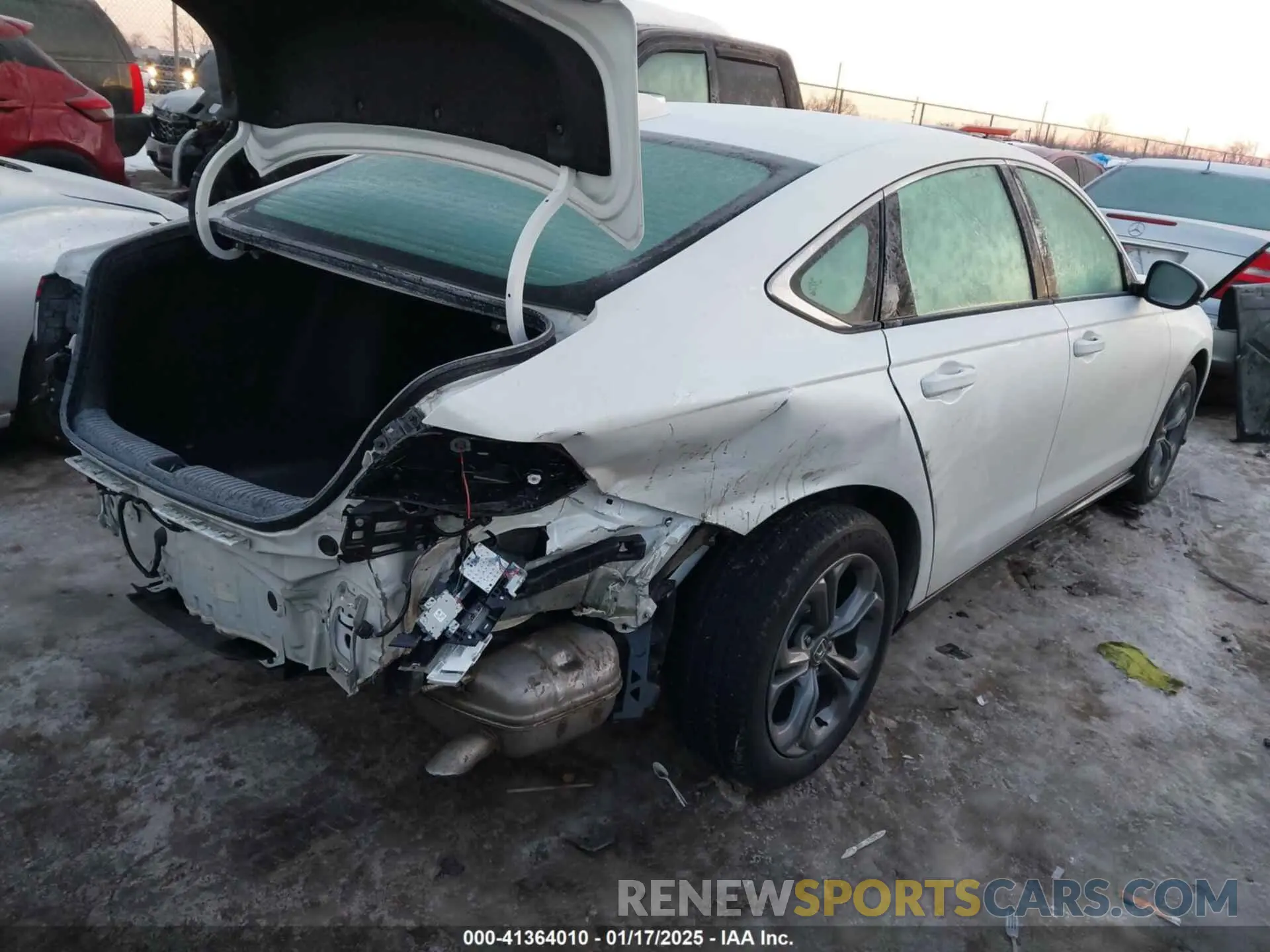 4 fotografías del automóvil dañado 1HGCY1F3XRA066707 HONDA ACCORD 2024