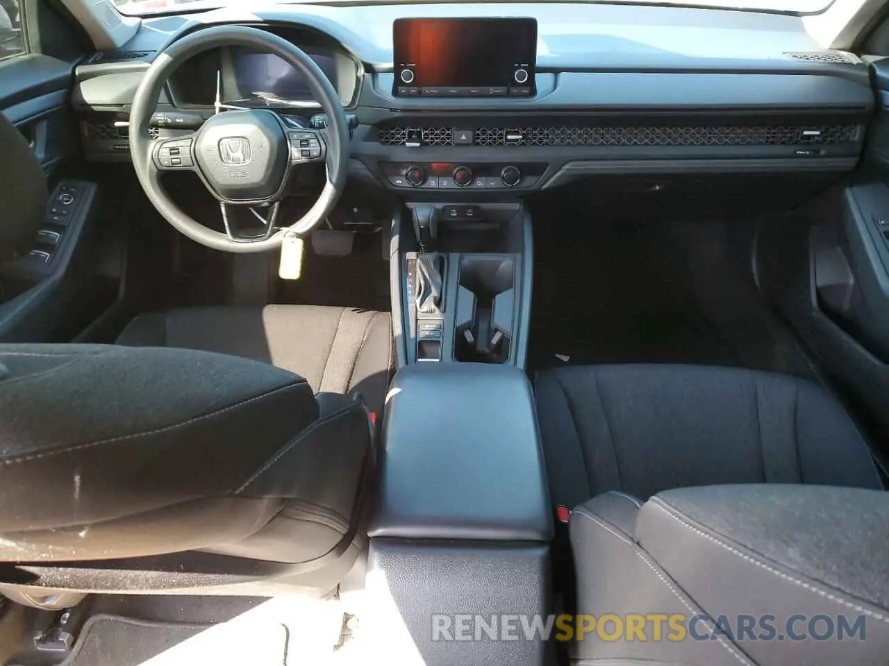 8 fotografías del automóvil dañado 1HGCY1F3XRA092739 HONDA ACCORD 2024