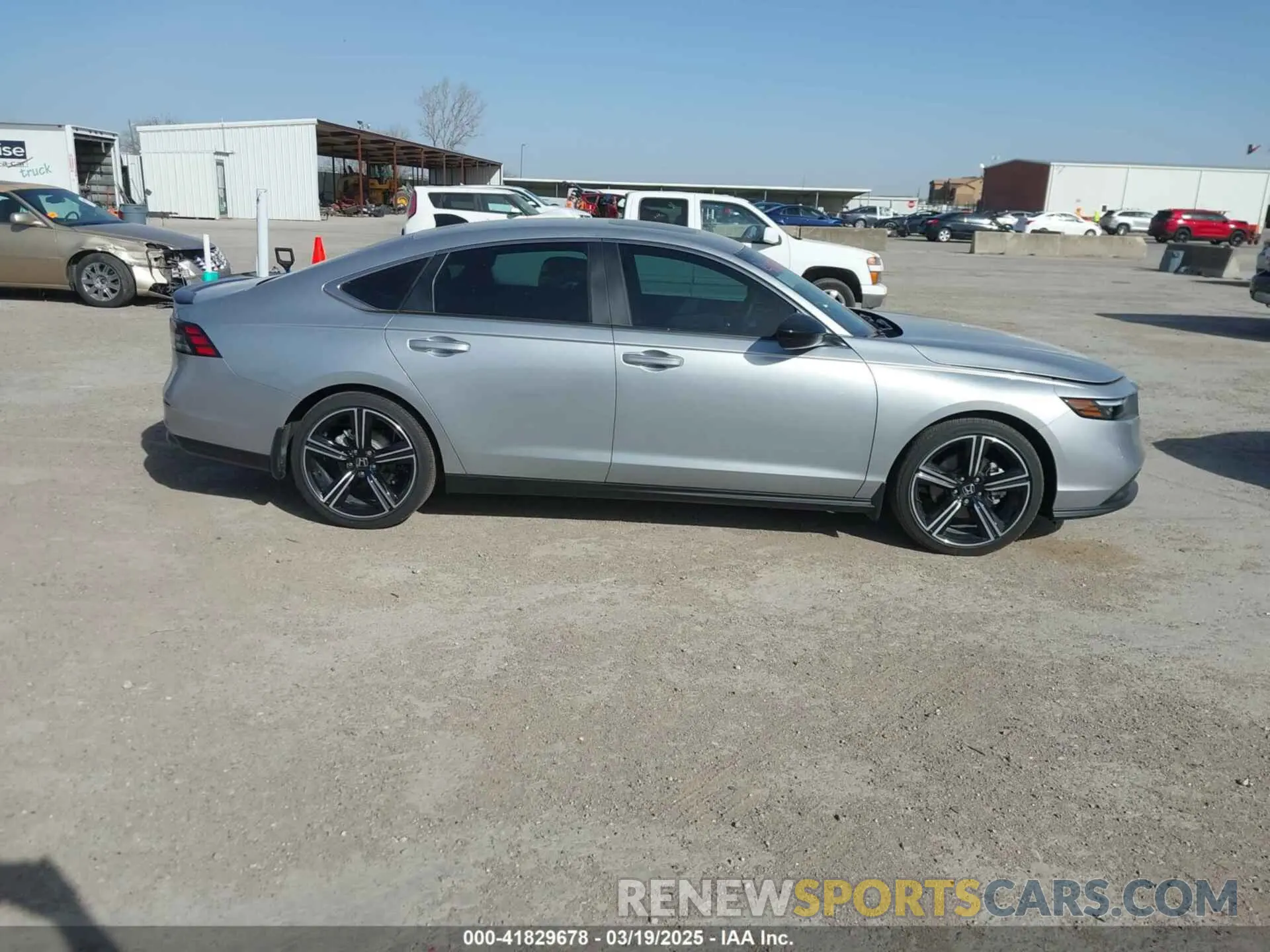 13 fotografías del automóvil dañado 1HGCY2F53RA079869 HONDA ACCORD 2024