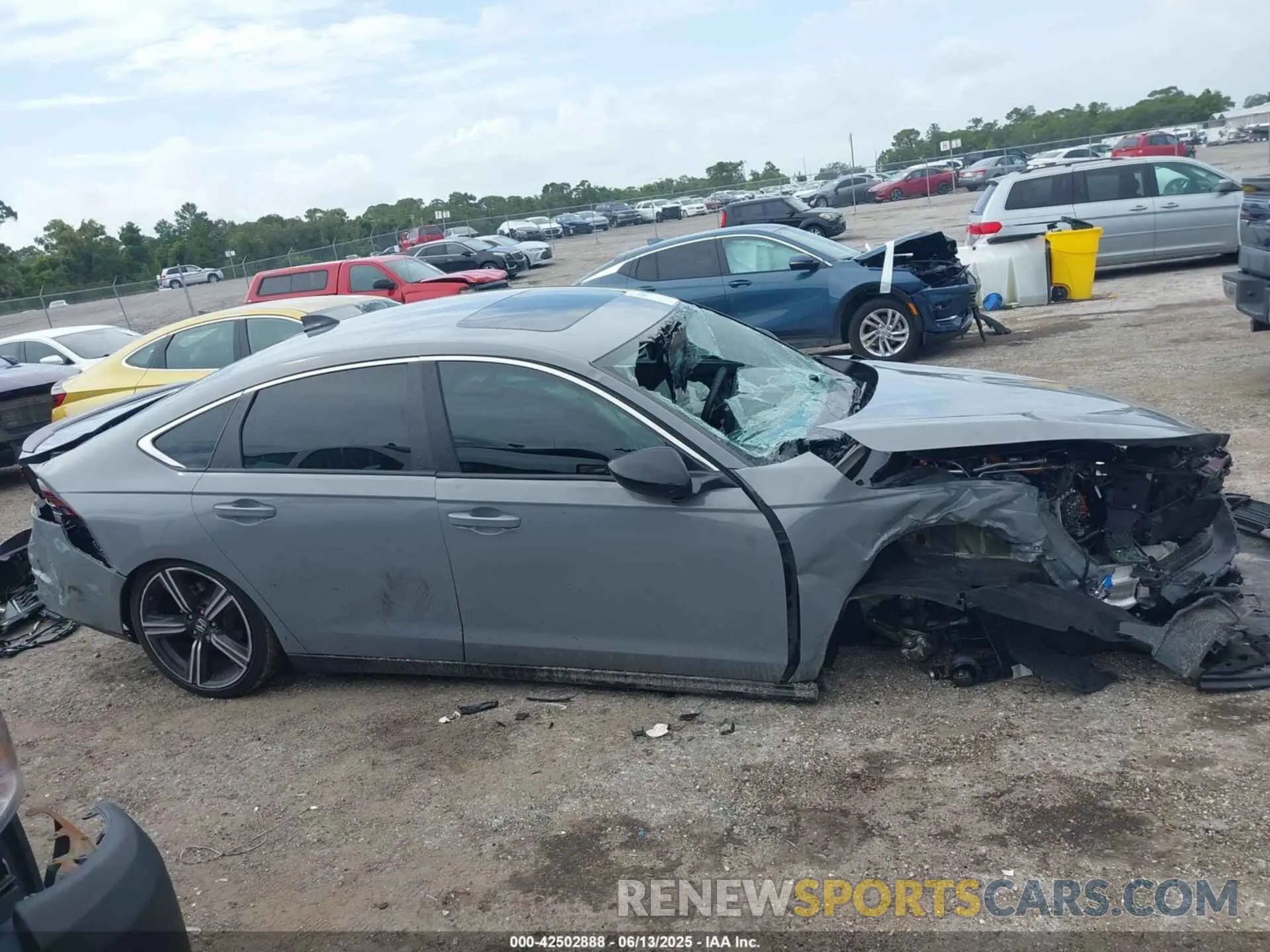 13 fotografías del automóvil dañado 1HGCY2F54RA067536 HONDA ACCORD 2024