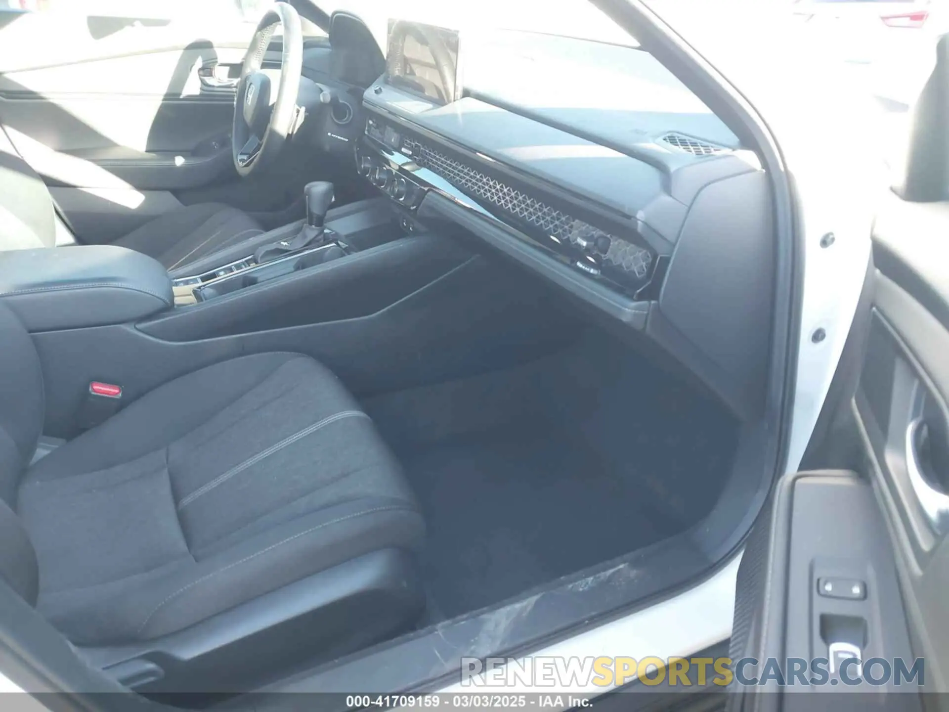 5 fotografías del automóvil dañado 1HGCY2F55RA009080 HONDA ACCORD 2024
