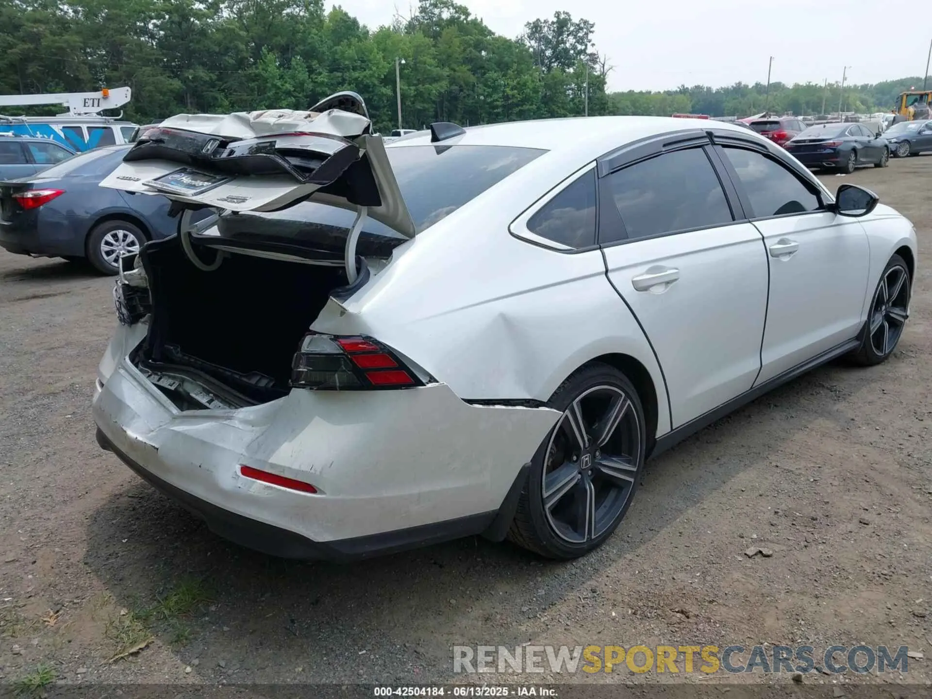 4 fotografías del automóvil dañado 1HGCY2F55RA025263 HONDA ACCORD 2024