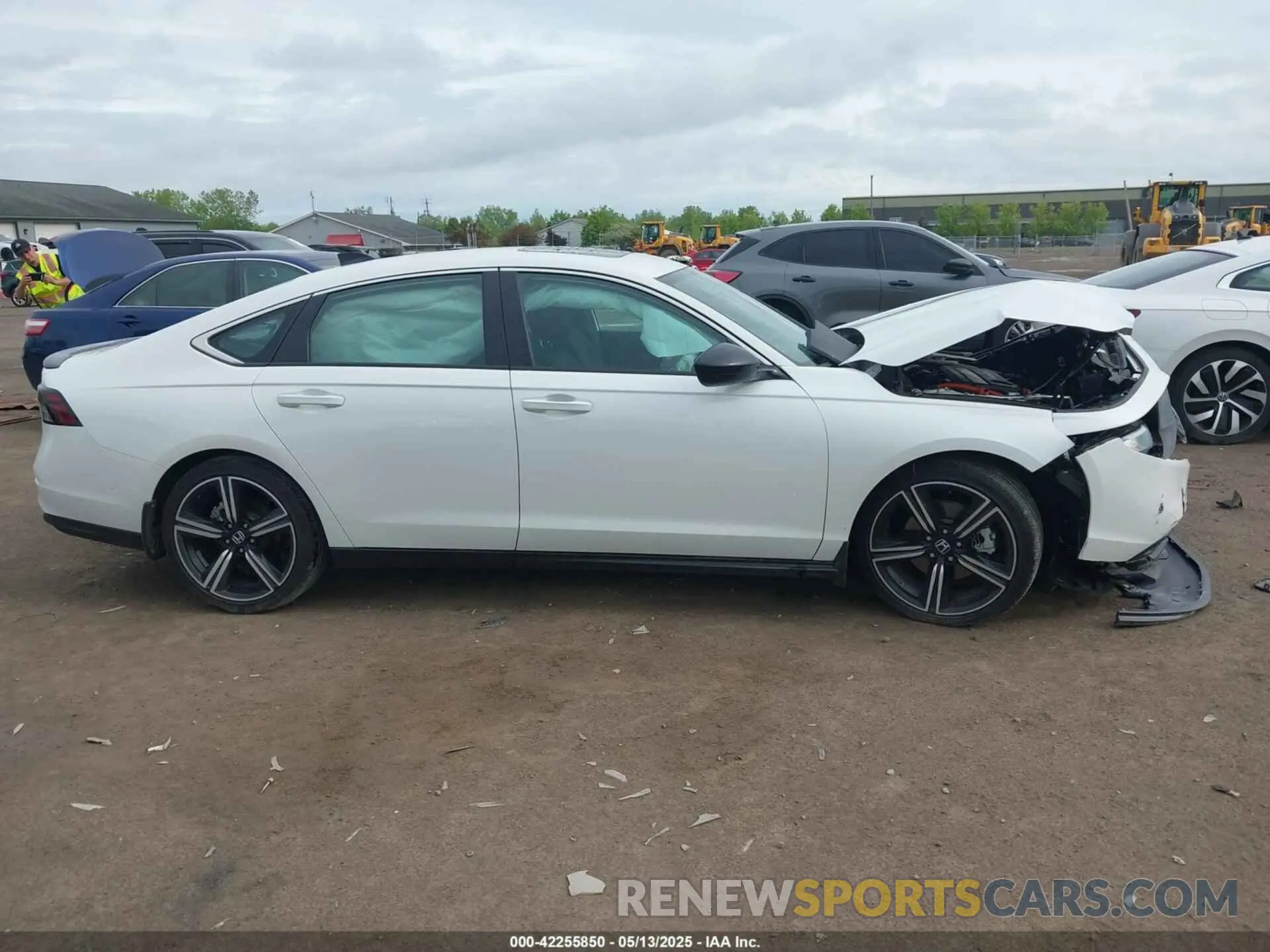 13 fotografías del automóvil dañado 1HGCY2F55RA036067 HONDA ACCORD 2024