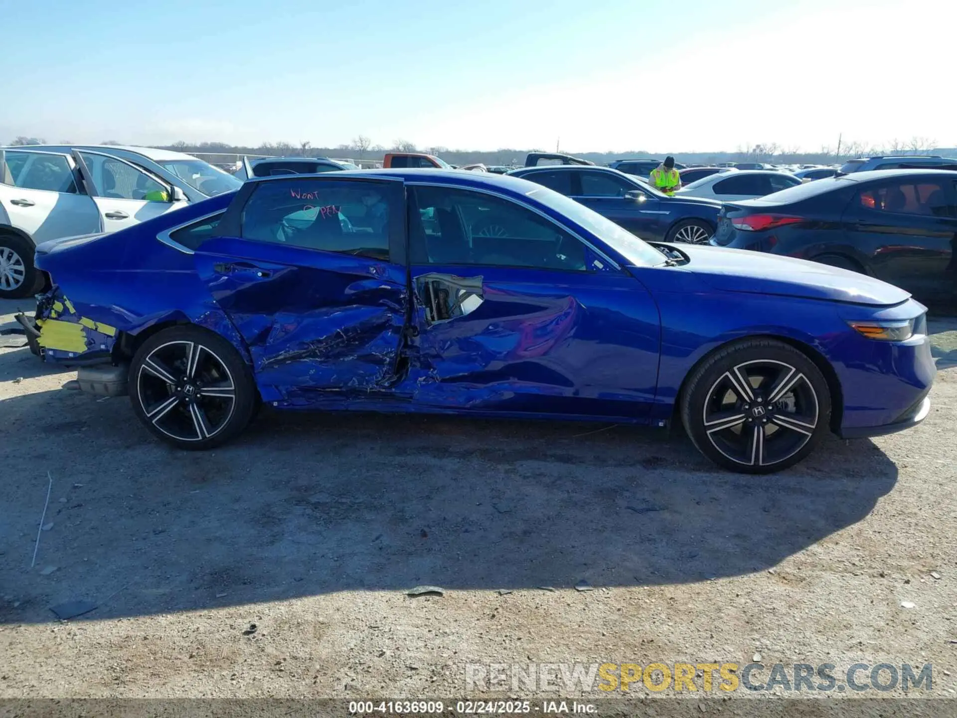 14 fotografías del automóvil dañado 1HGCY2F59RA000253 HONDA ACCORD 2024