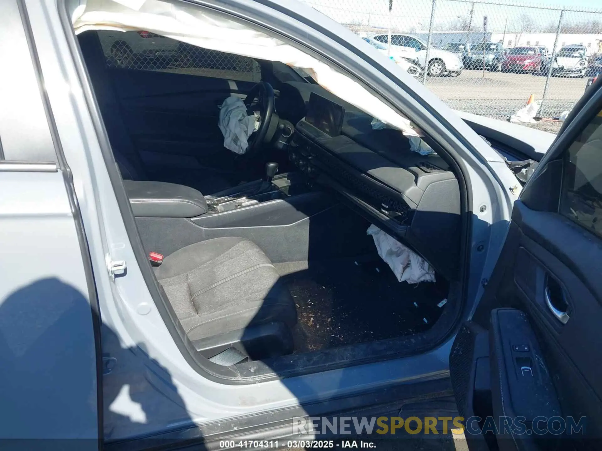 5 fotografías del automóvil dañado 1HGCY2F59RA019823 HONDA ACCORD 2024