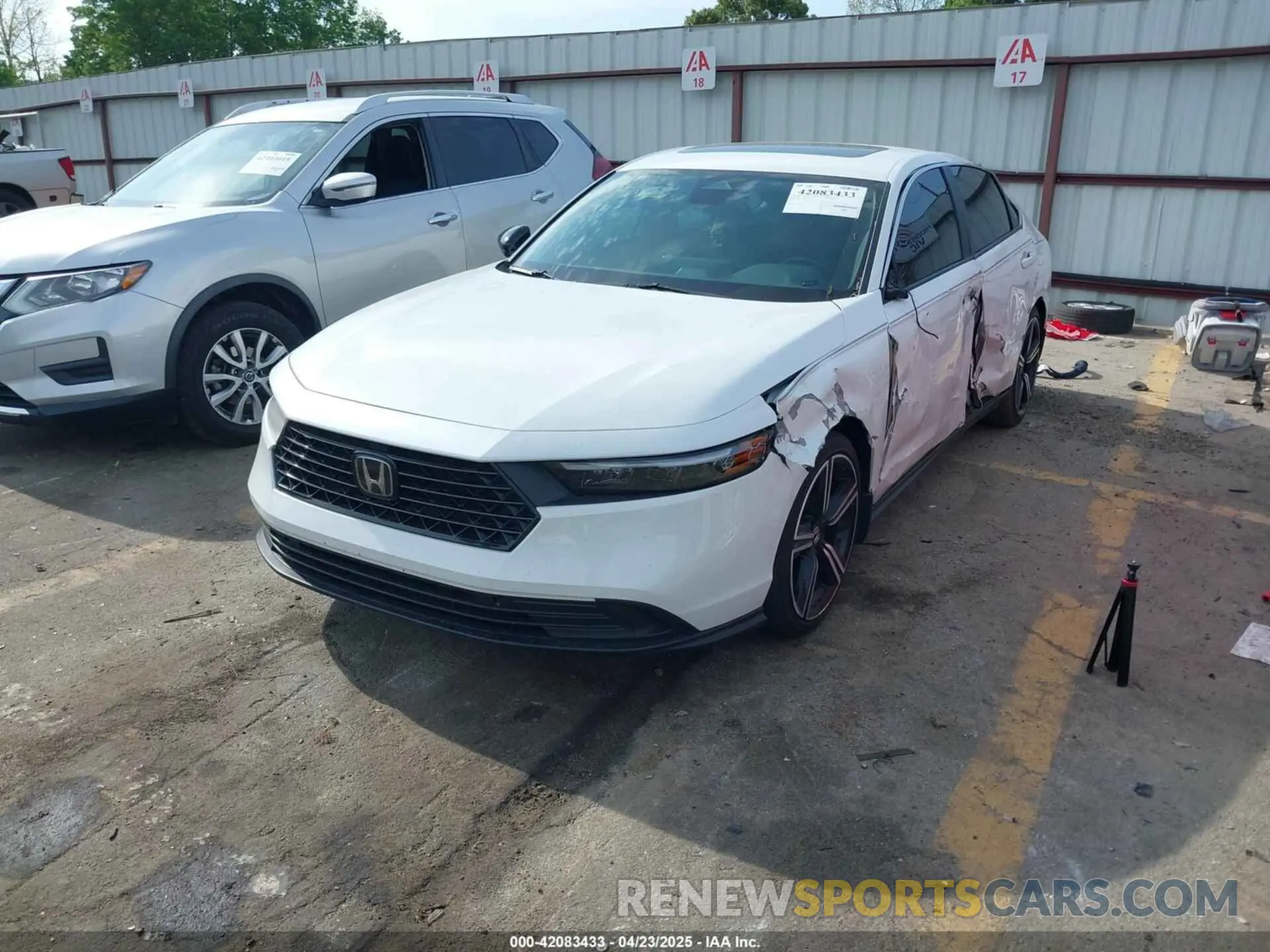 2 fotografías del automóvil dañado 1HGCY2F59RA044740 HONDA ACCORD 2024