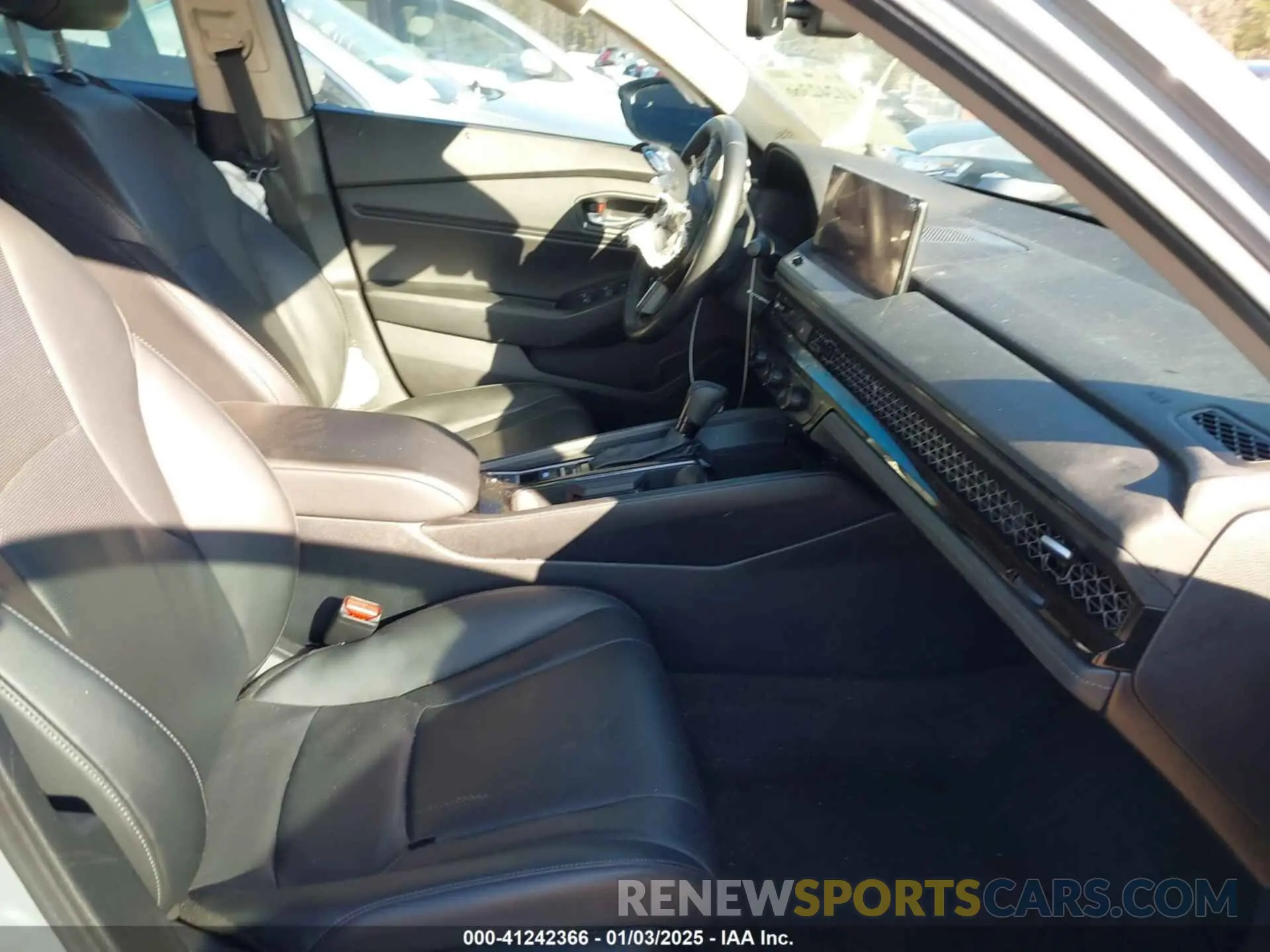 5 fotografías del automóvil dañado 1HGCY2F61RA059354 HONDA ACCORD 2024
