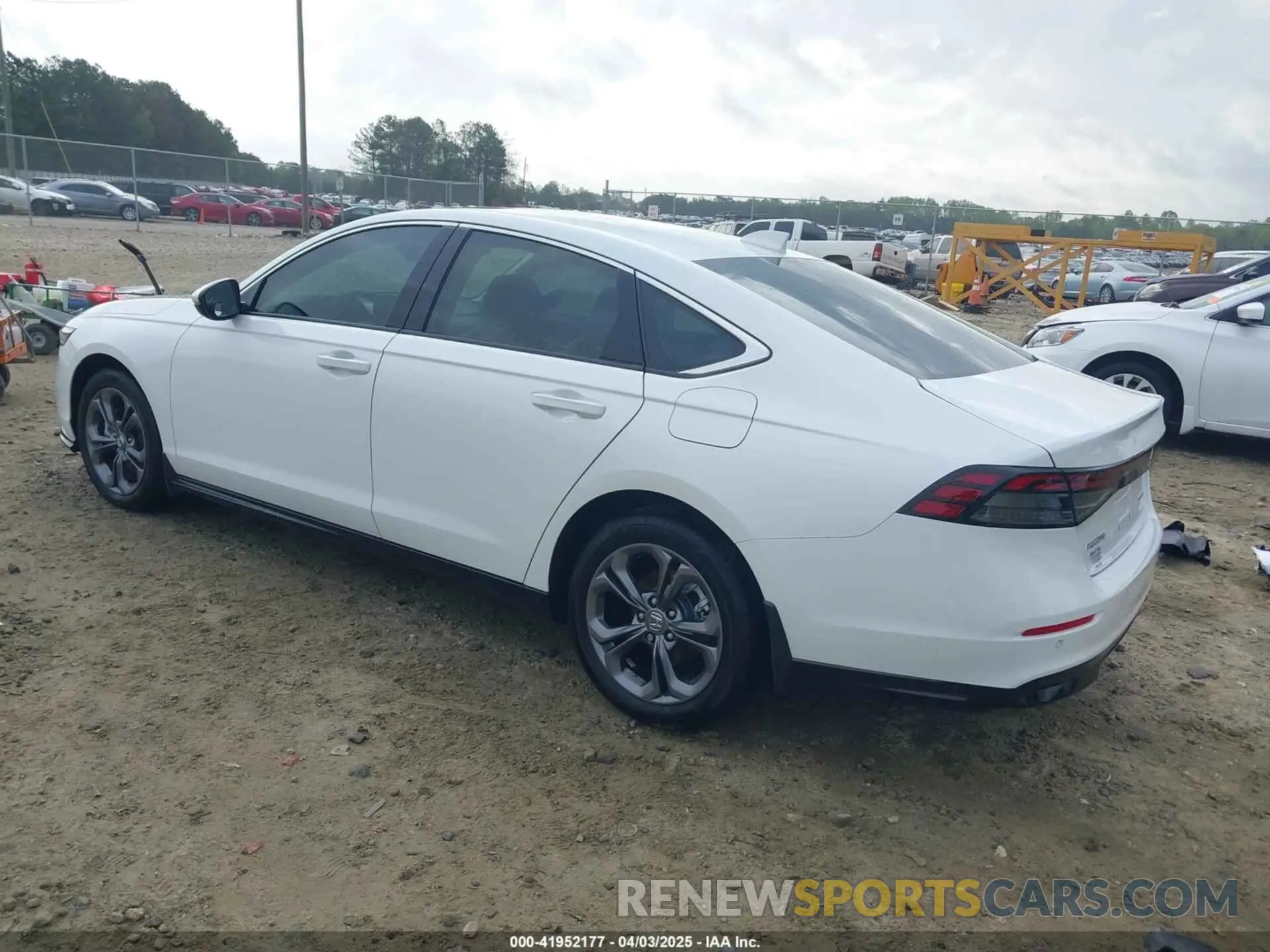 3 fotografías del automóvil dañado 1HGCY2F68RA068763 HONDA ACCORD 2024