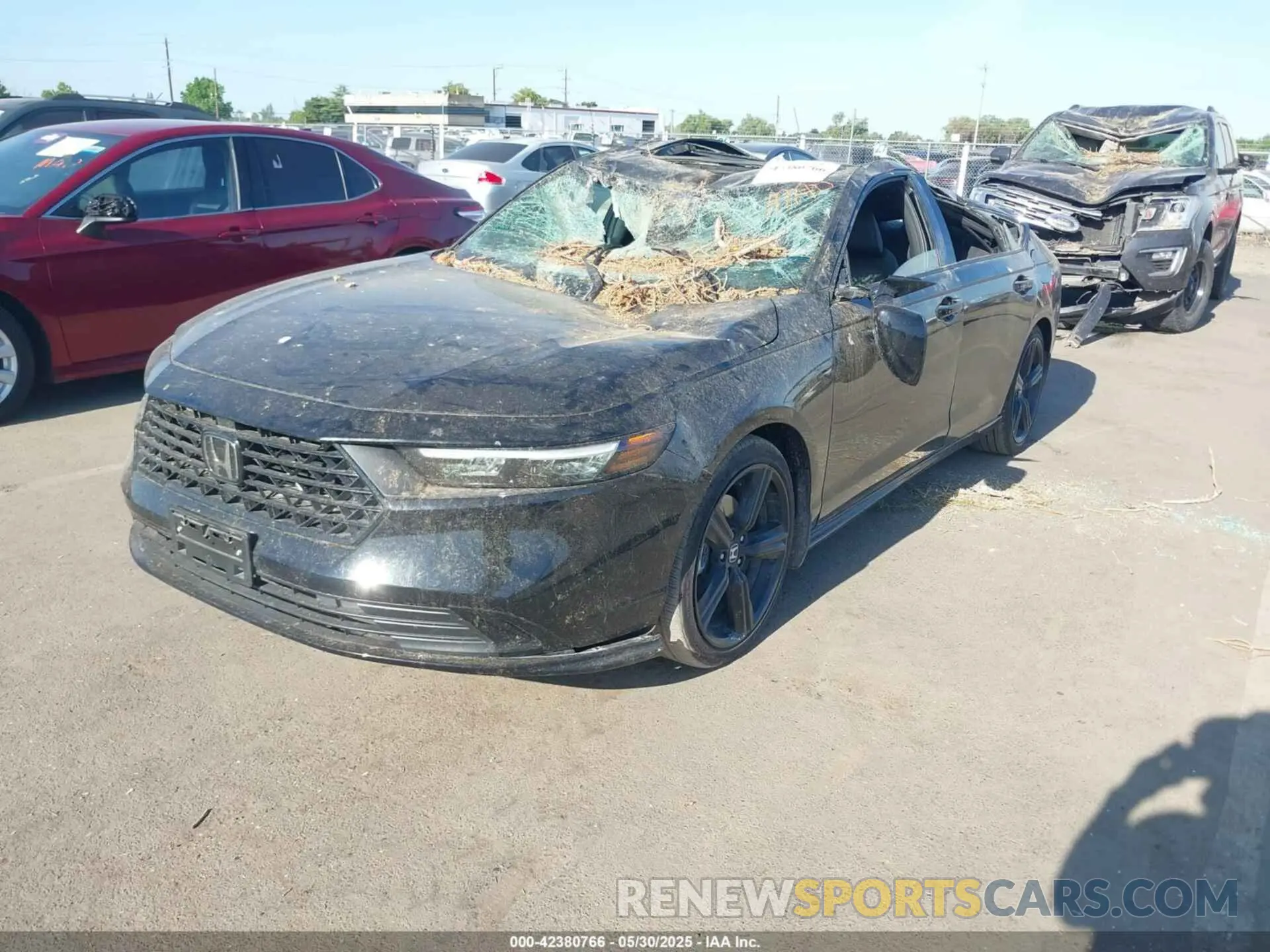 2 fotografías del automóvil dañado 1HGCY2F77RA062476 HONDA ACCORD 2024