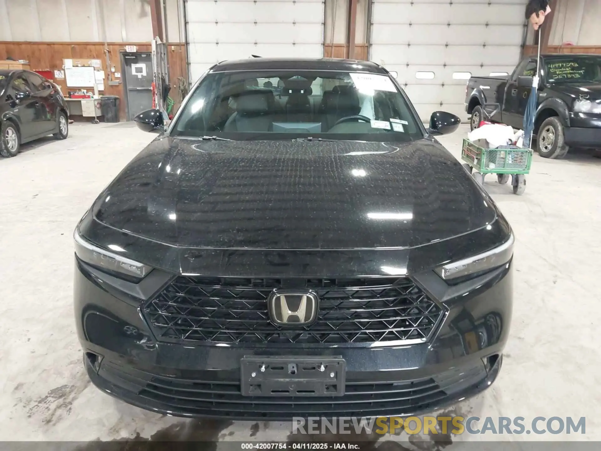 12 fotografías del automóvil dañado 1HGCY2F79RA000562 HONDA ACCORD 2024
