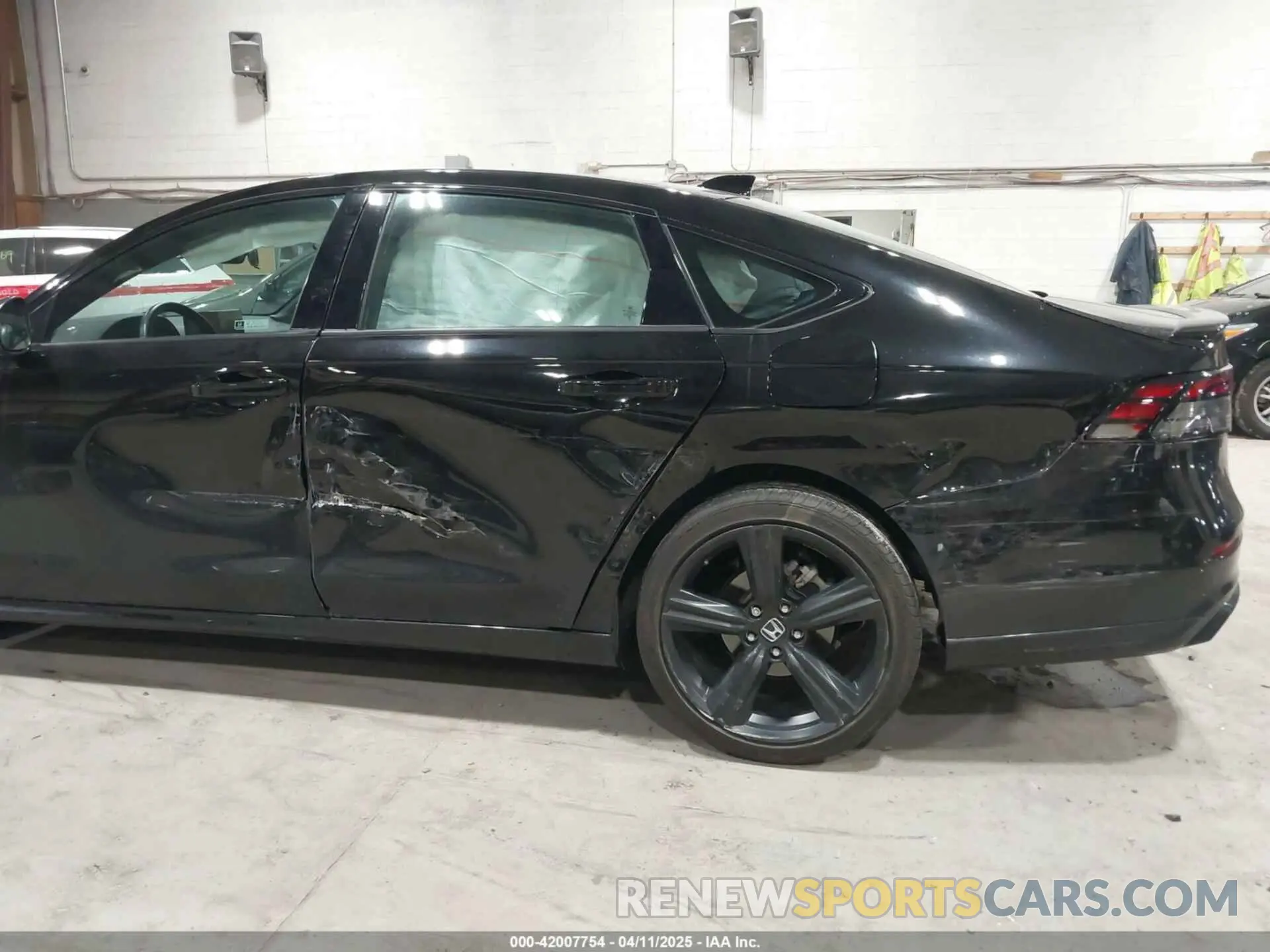 6 fotografías del automóvil dañado 1HGCY2F79RA000562 HONDA ACCORD 2024