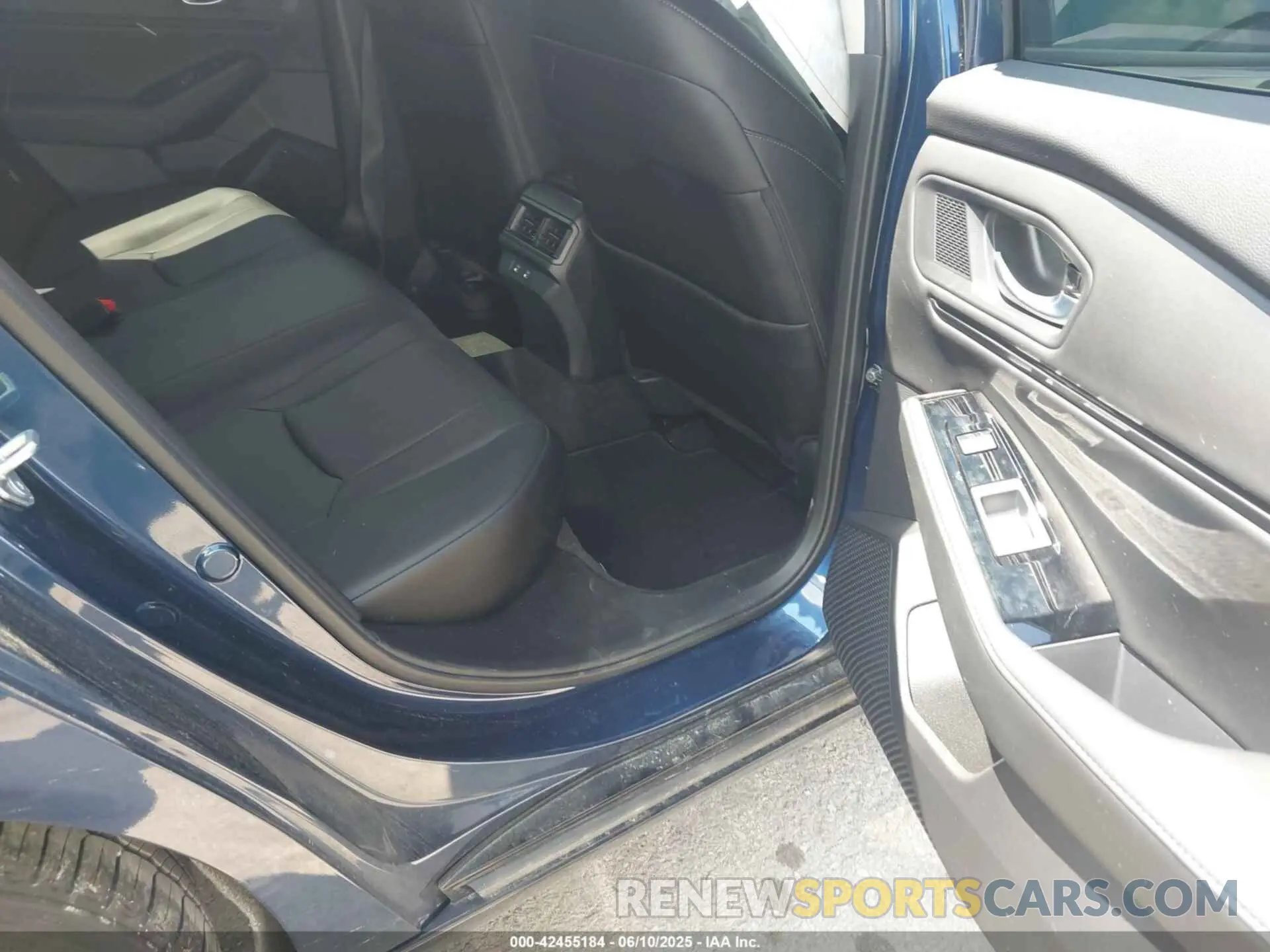 8 fotografías del automóvil dañado 1HGCY2F80RA022328 HONDA ACCORD 2024