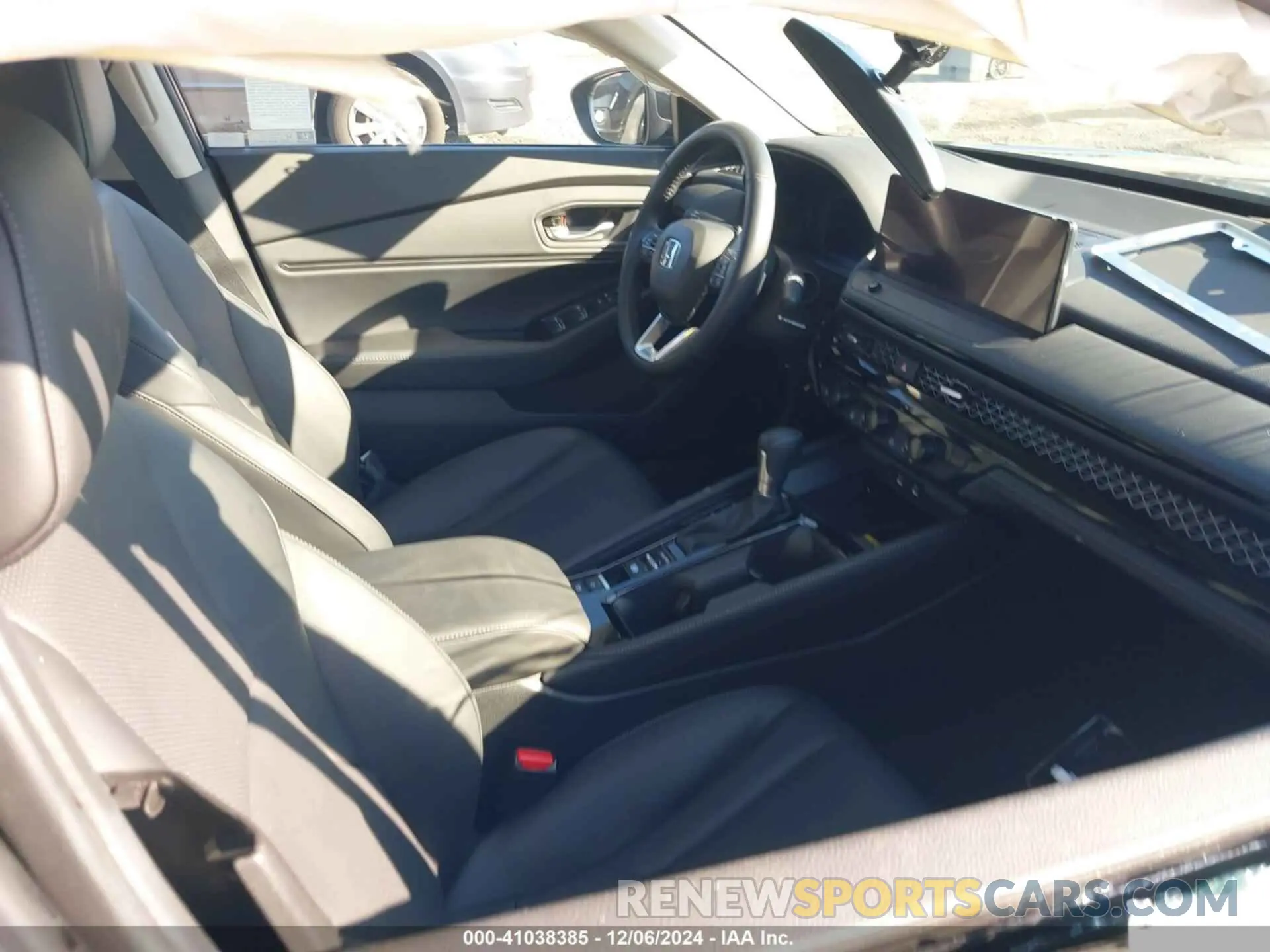 5 fotografías del automóvil dañado 1HGCY2F87RA042656 HONDA ACCORD 2024