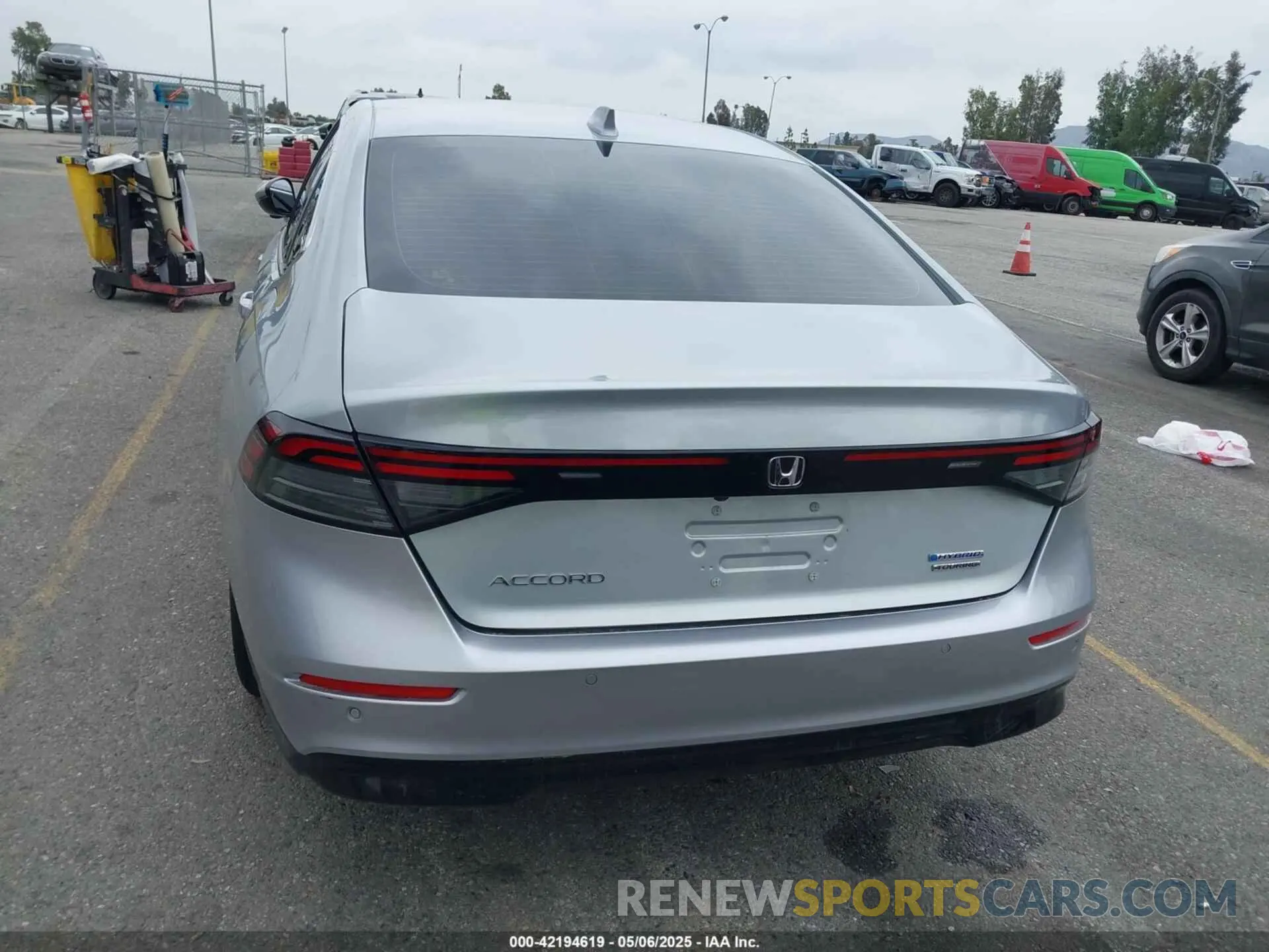 16 fotografías del automóvil dañado 1HGCY2F87RA082705 HONDA ACCORD 2024