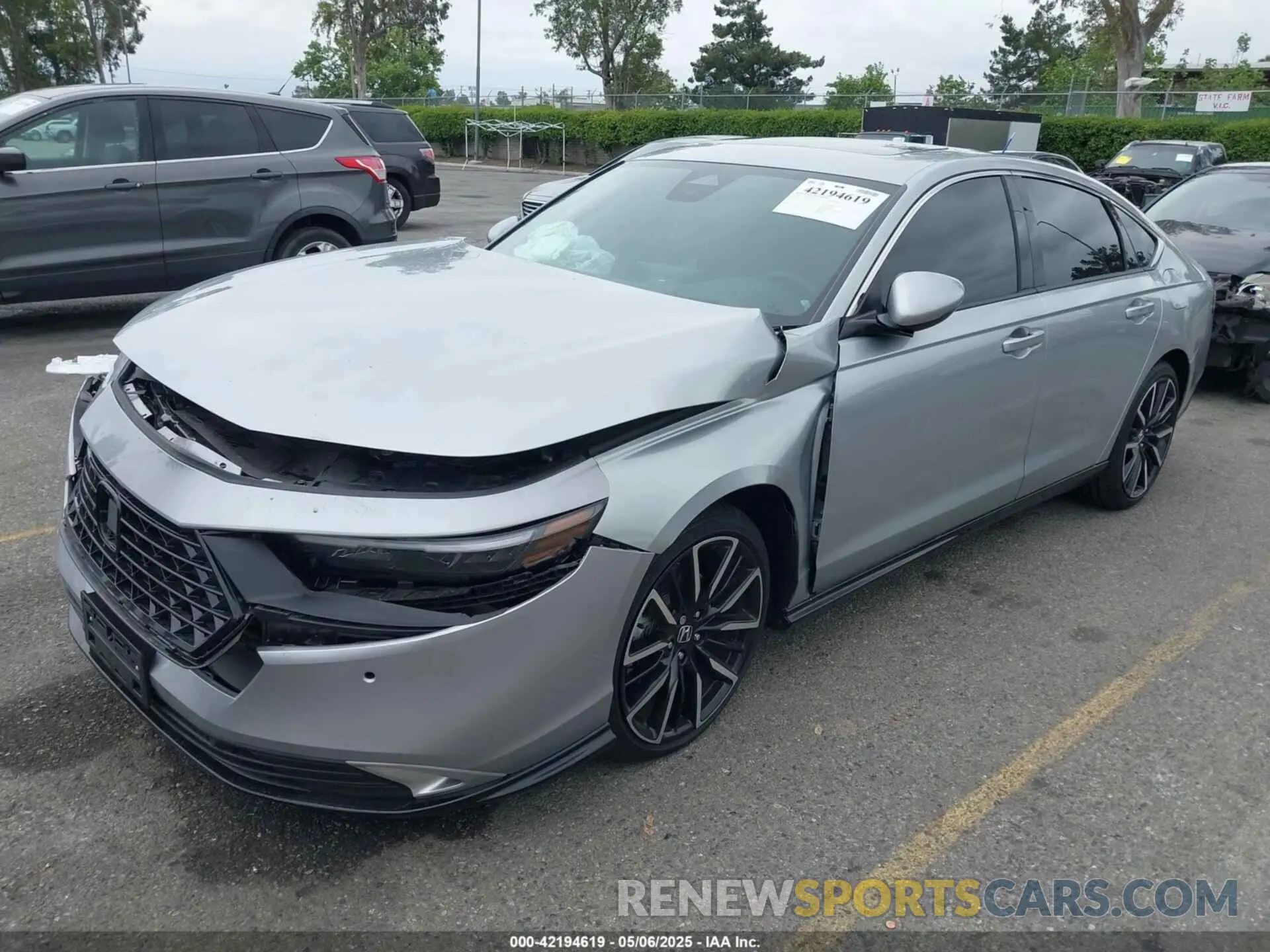 2 fotografías del automóvil dañado 1HGCY2F87RA082705 HONDA ACCORD 2024