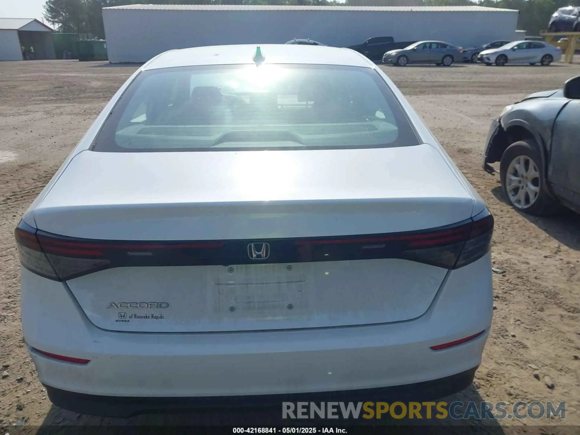 15 fotografías del automóvil dañado 1HGCY1F21SA002701 HONDA ACCORD 2025