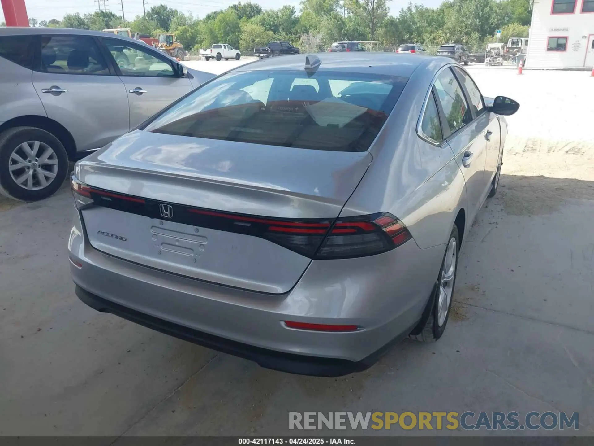4 fotografías del automóvil dañado 1HGCY1F22SA009818 HONDA ACCORD 2025