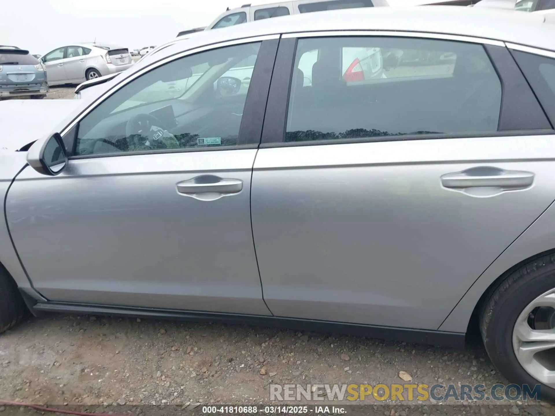 14 fotografías del automóvil dañado 1HGCY1F25SA006458 HONDA ACCORD 2025