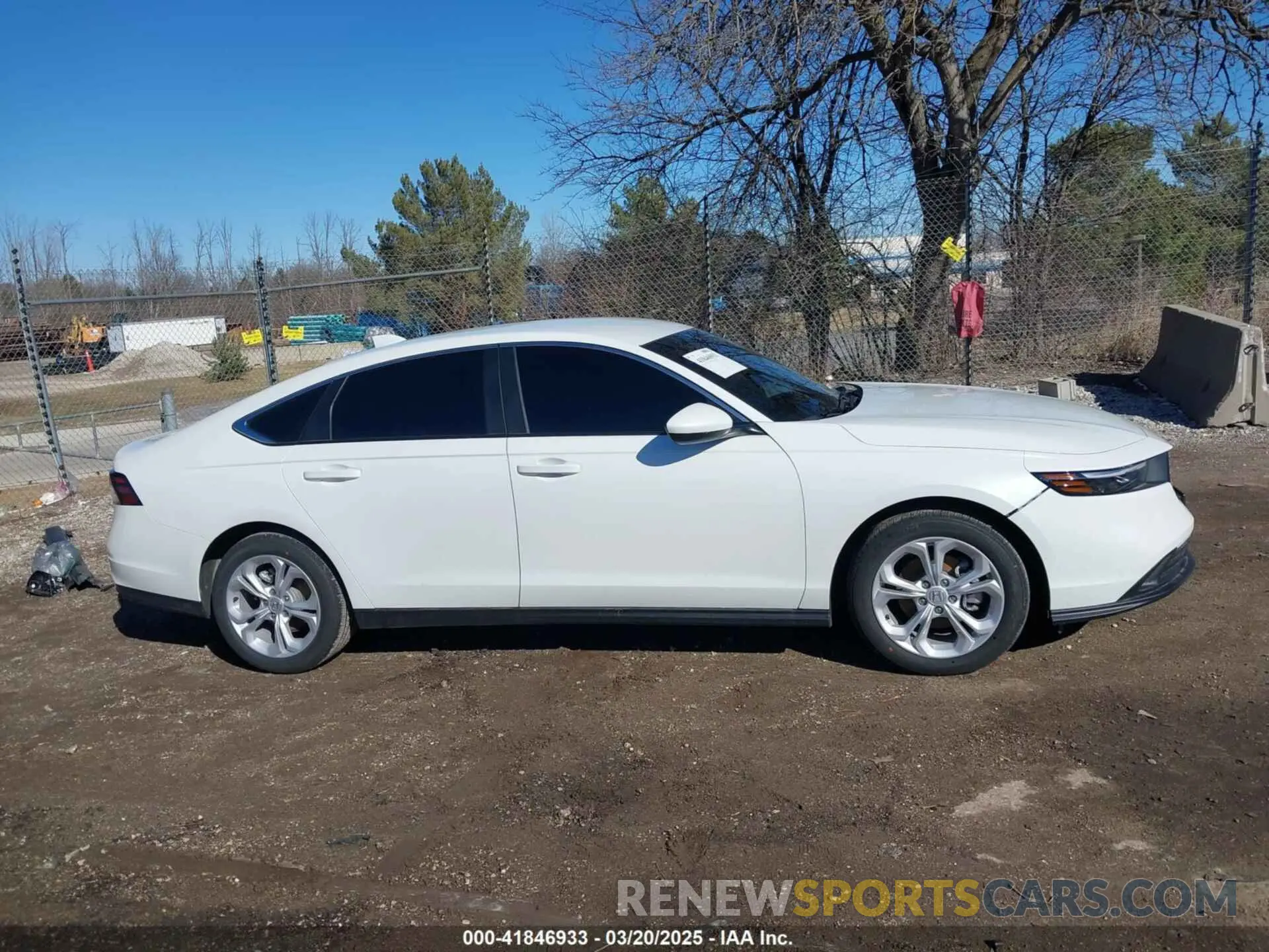 13 fotografías del automóvil dañado 1HGCY1F25SA010414 HONDA ACCORD 2025