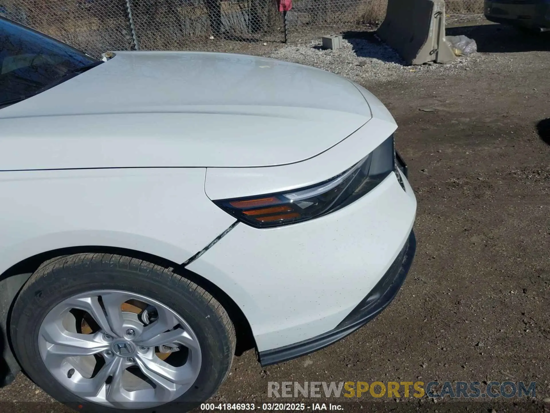 19 fotografías del automóvil dañado 1HGCY1F25SA010414 HONDA ACCORD 2025