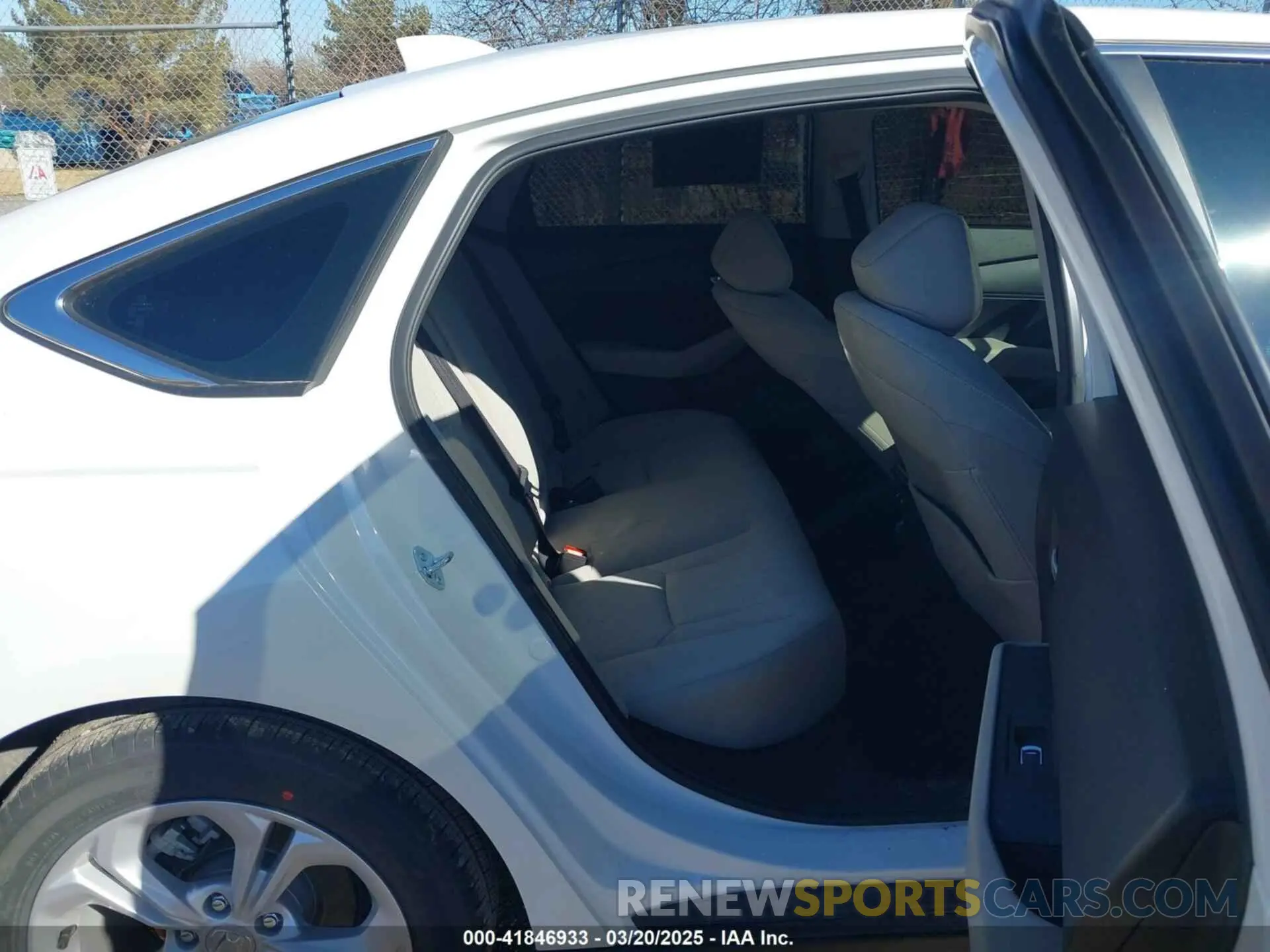 8 fotografías del automóvil dañado 1HGCY1F25SA010414 HONDA ACCORD 2025