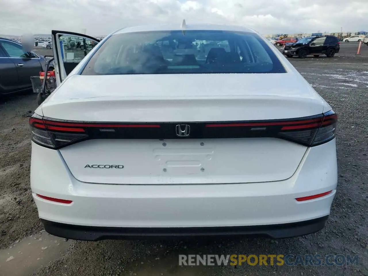 6 fotografías del automóvil dañado 1HGCY1F26SA016271 HONDA ACCORD 2025