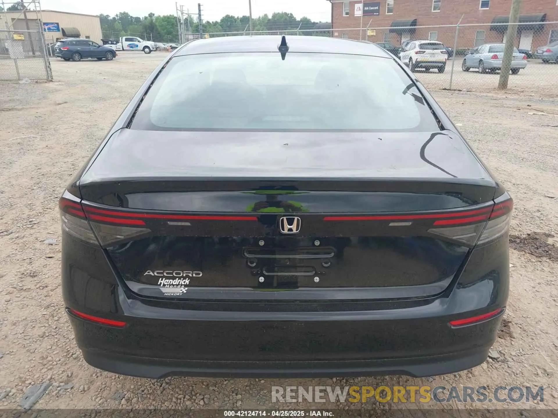 16 fotografías del automóvil dañado 1HGCY1F2XSA003653 HONDA ACCORD 2025