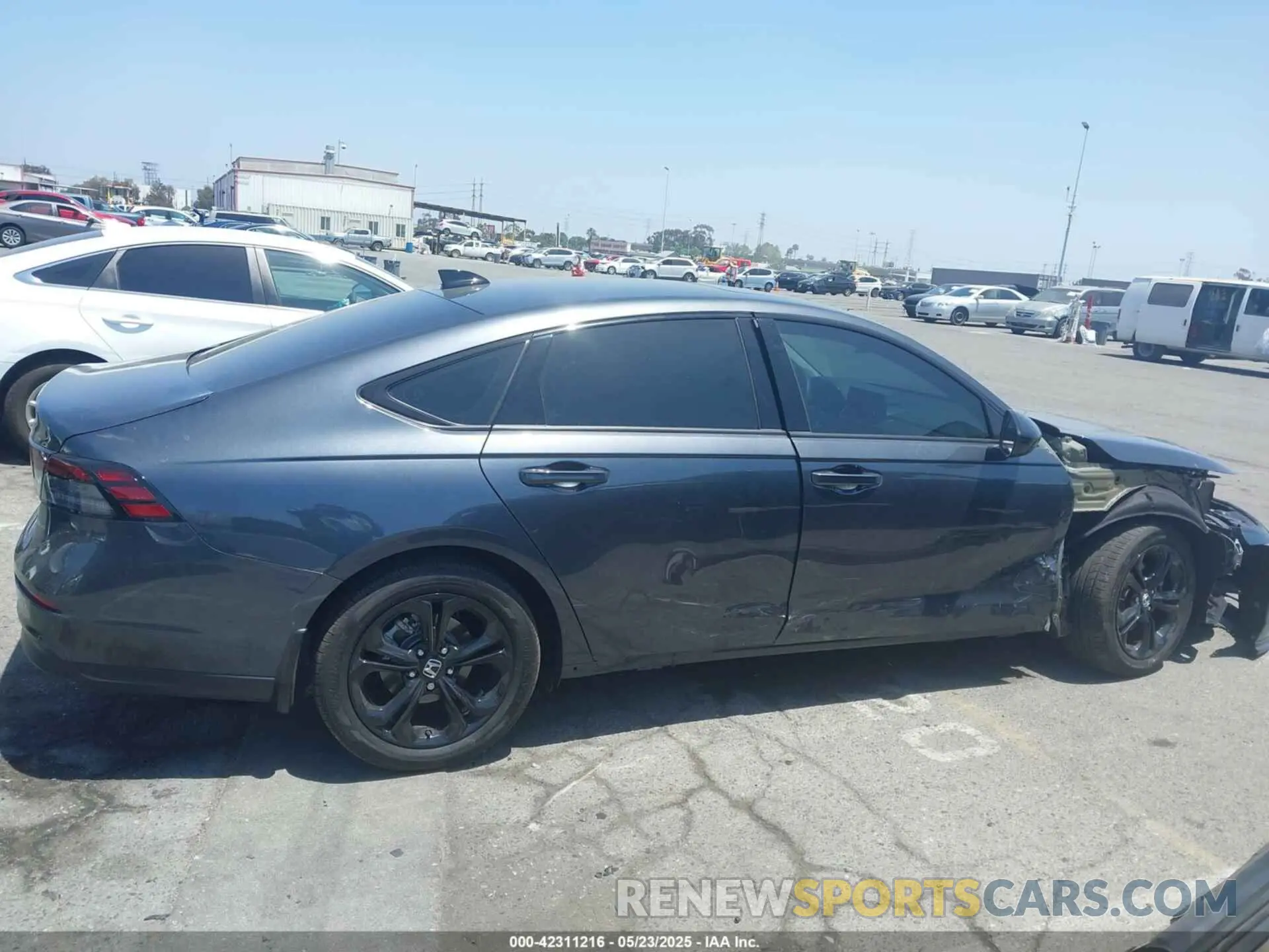 14 fotografías del automóvil dañado 1HGCY1F43SA018772 HONDA ACCORD 2025