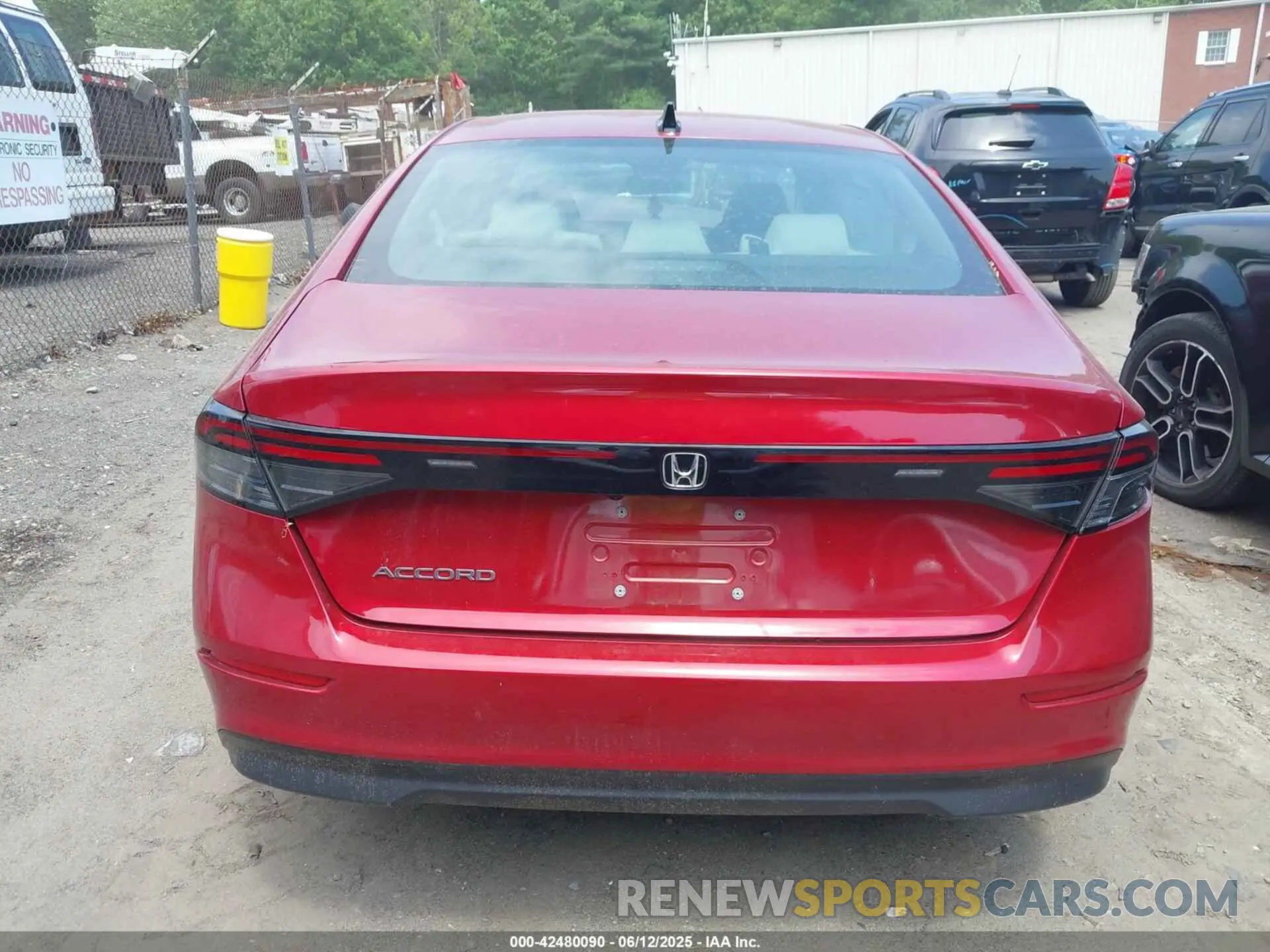 16 fotografías del automóvil dañado 1HGCY1F44SA018845 HONDA ACCORD 2025