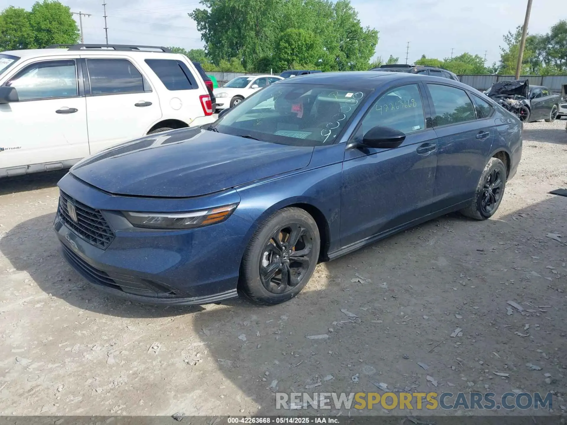 2 fotografías del automóvil dañado 1HGCY1F4XSA000009 HONDA ACCORD 2025
