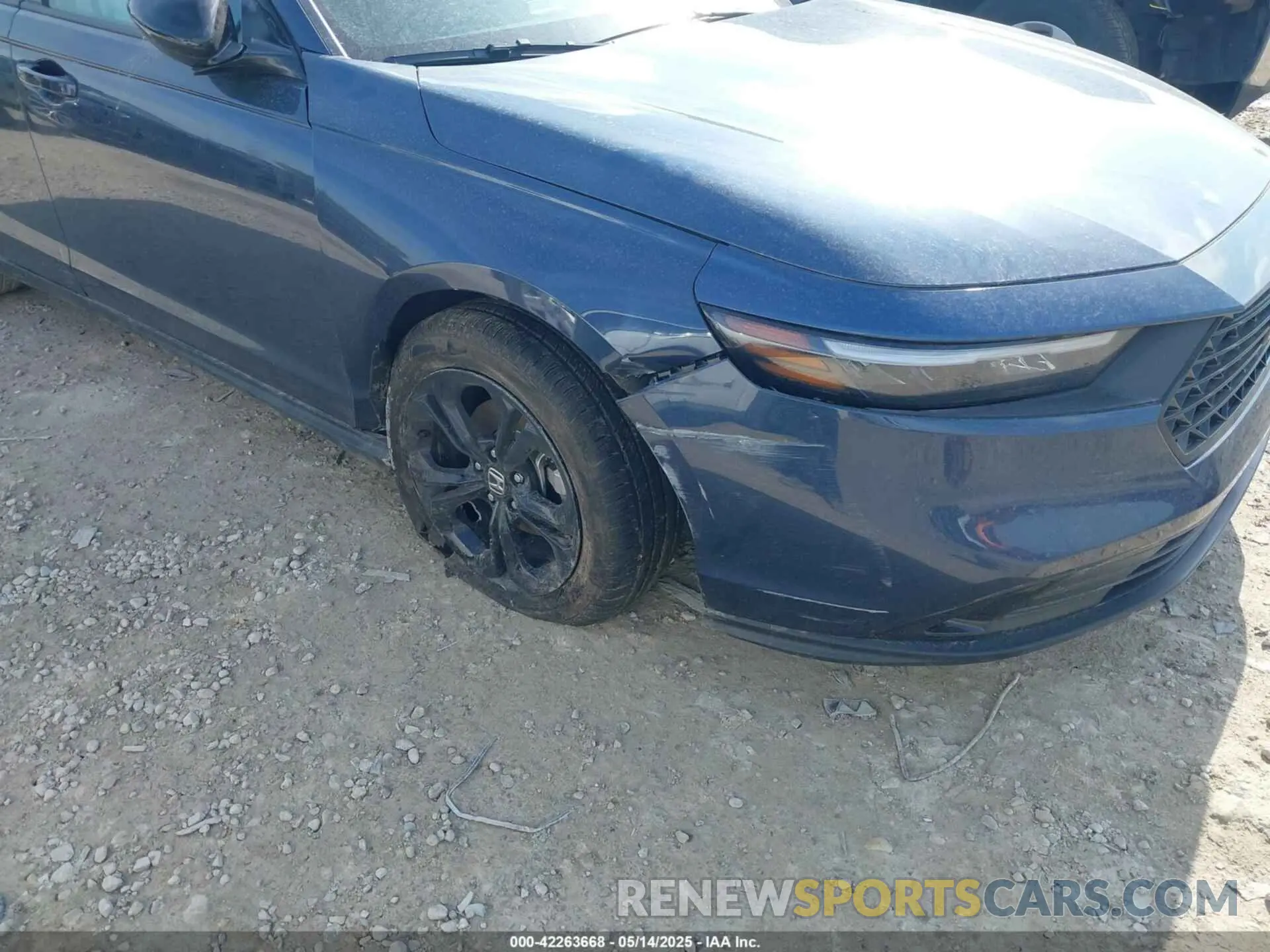 6 fotografías del automóvil dañado 1HGCY1F4XSA000009 HONDA ACCORD 2025