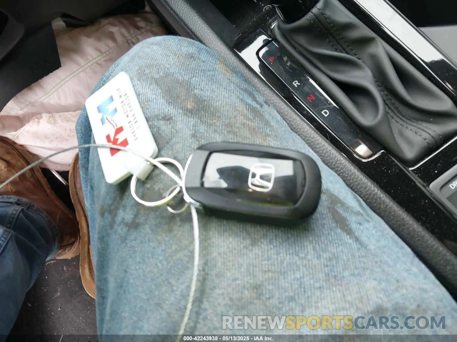11 fotografías del automóvil dañado 1HGCY2F50SA038685 HONDA ACCORD 2025