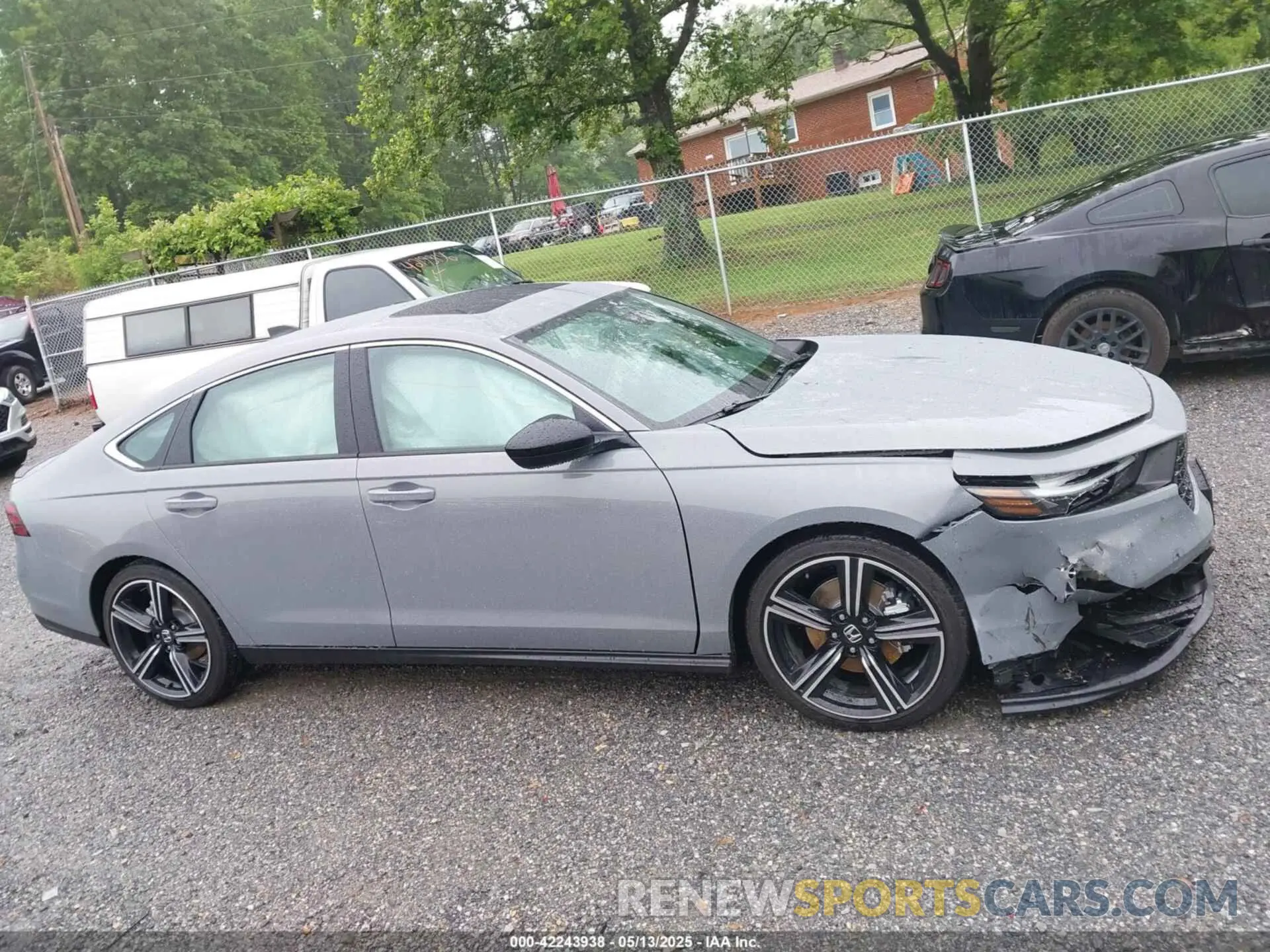 14 fotografías del automóvil dañado 1HGCY2F50SA038685 HONDA ACCORD 2025