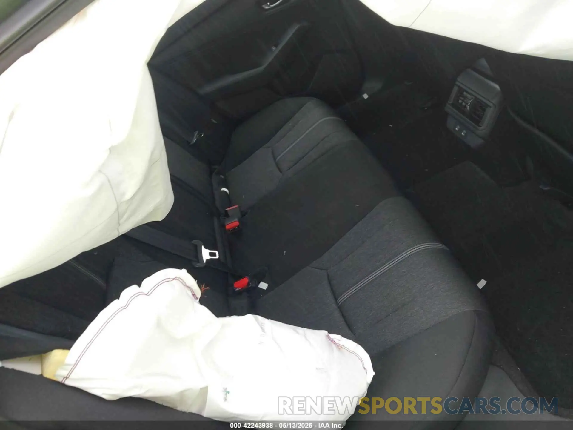 8 fotografías del automóvil dañado 1HGCY2F50SA038685 HONDA ACCORD 2025