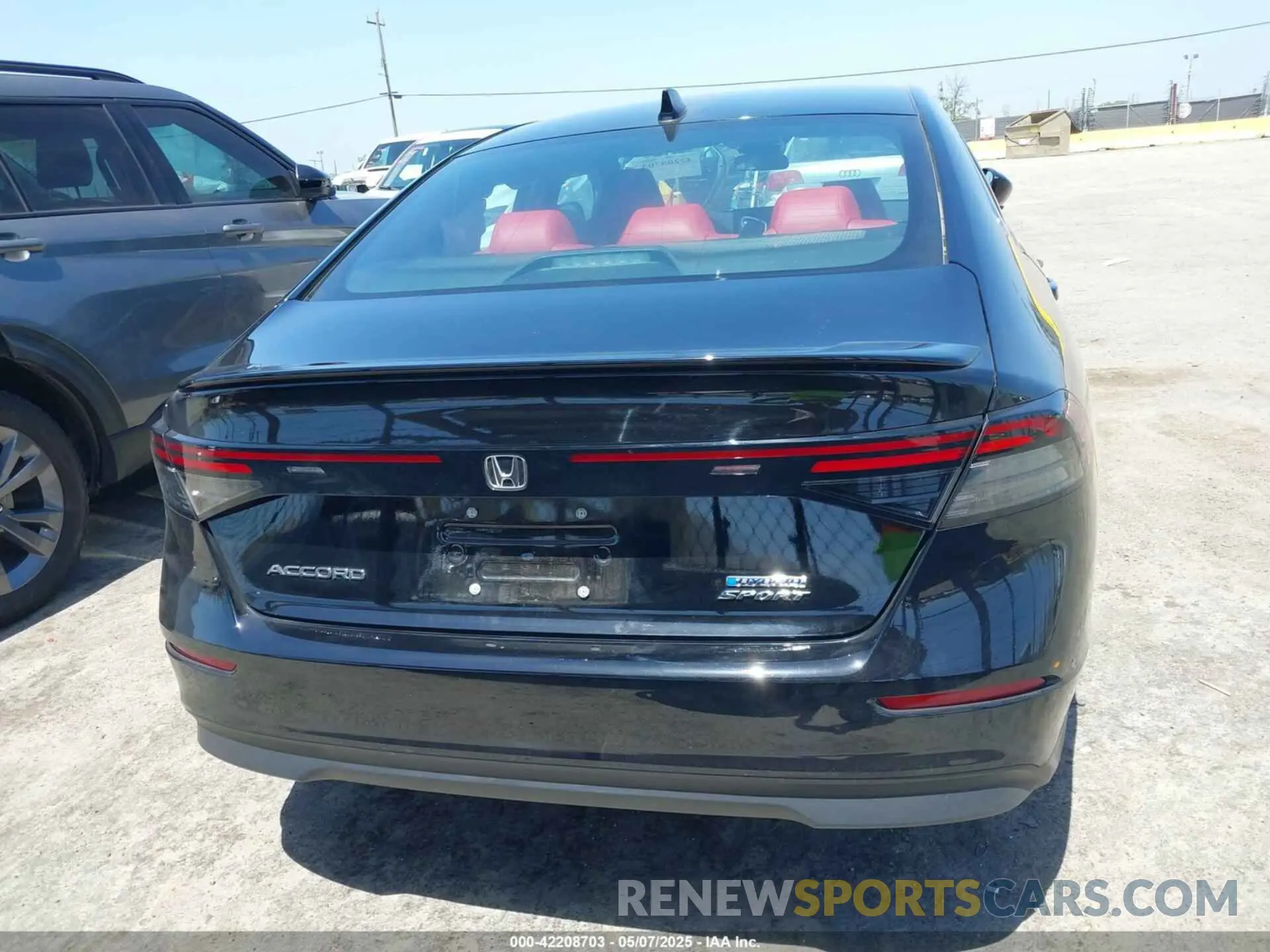 16 fotografías del automóvil dañado 1HGCY2F53SA016440 HONDA ACCORD 2025